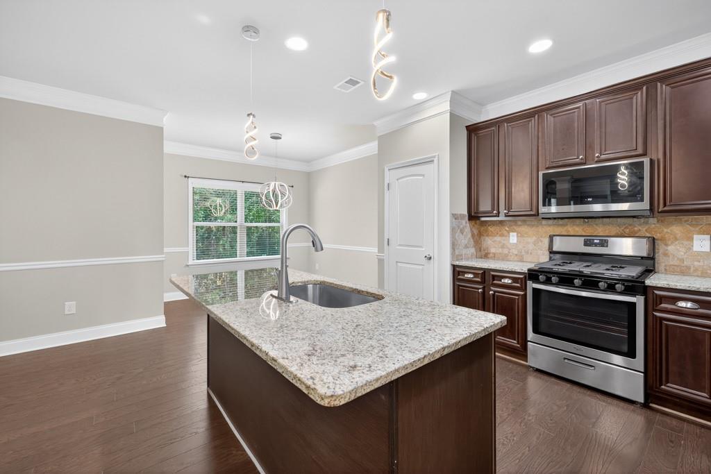 Canton, Georgia, 30114, United States, 5 Bedrooms Bedrooms, ,4 BathroomsBathrooms,Residential,For Sale,1941044