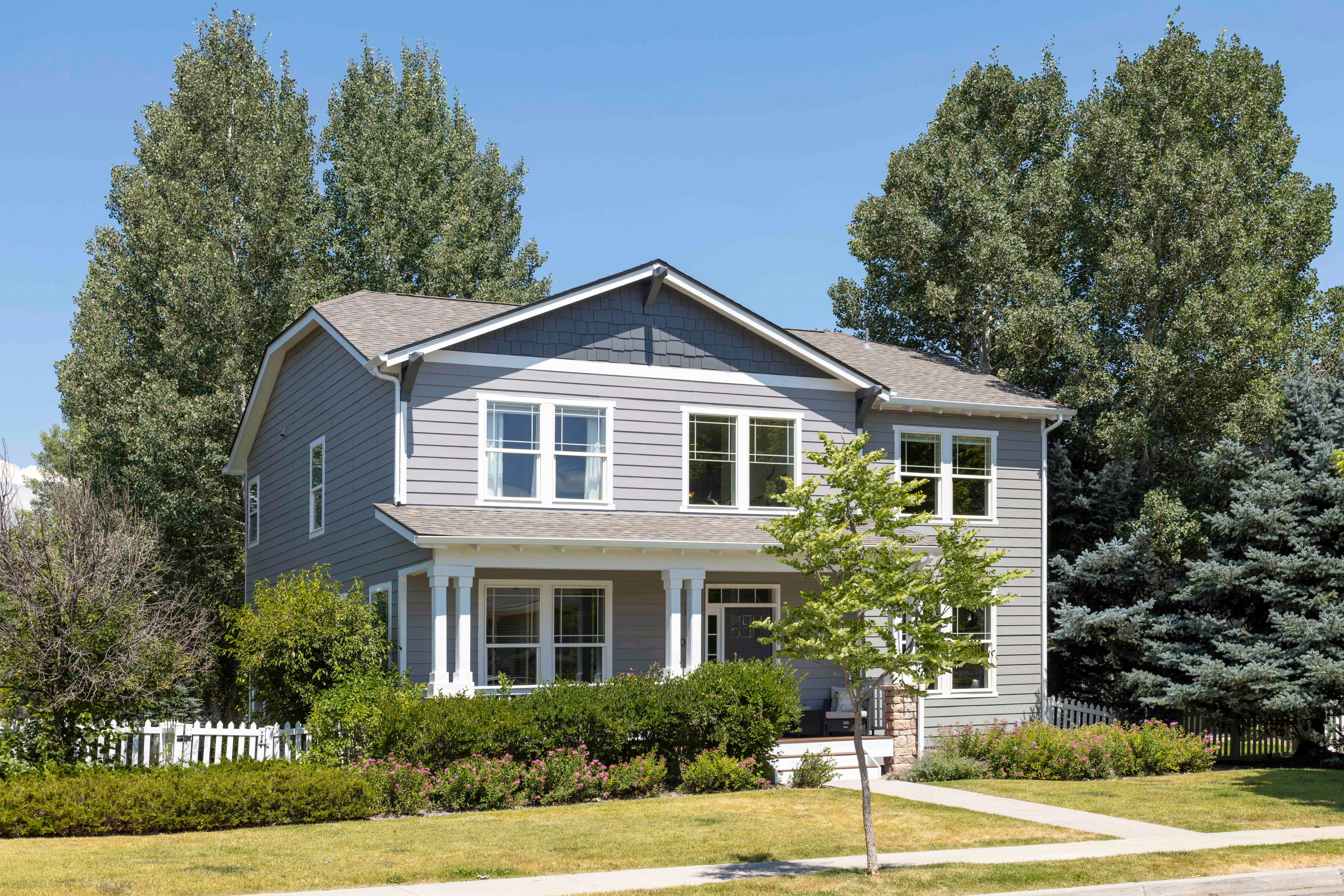  4 Bedroom Located by Dog Park and Trails - 物件實景