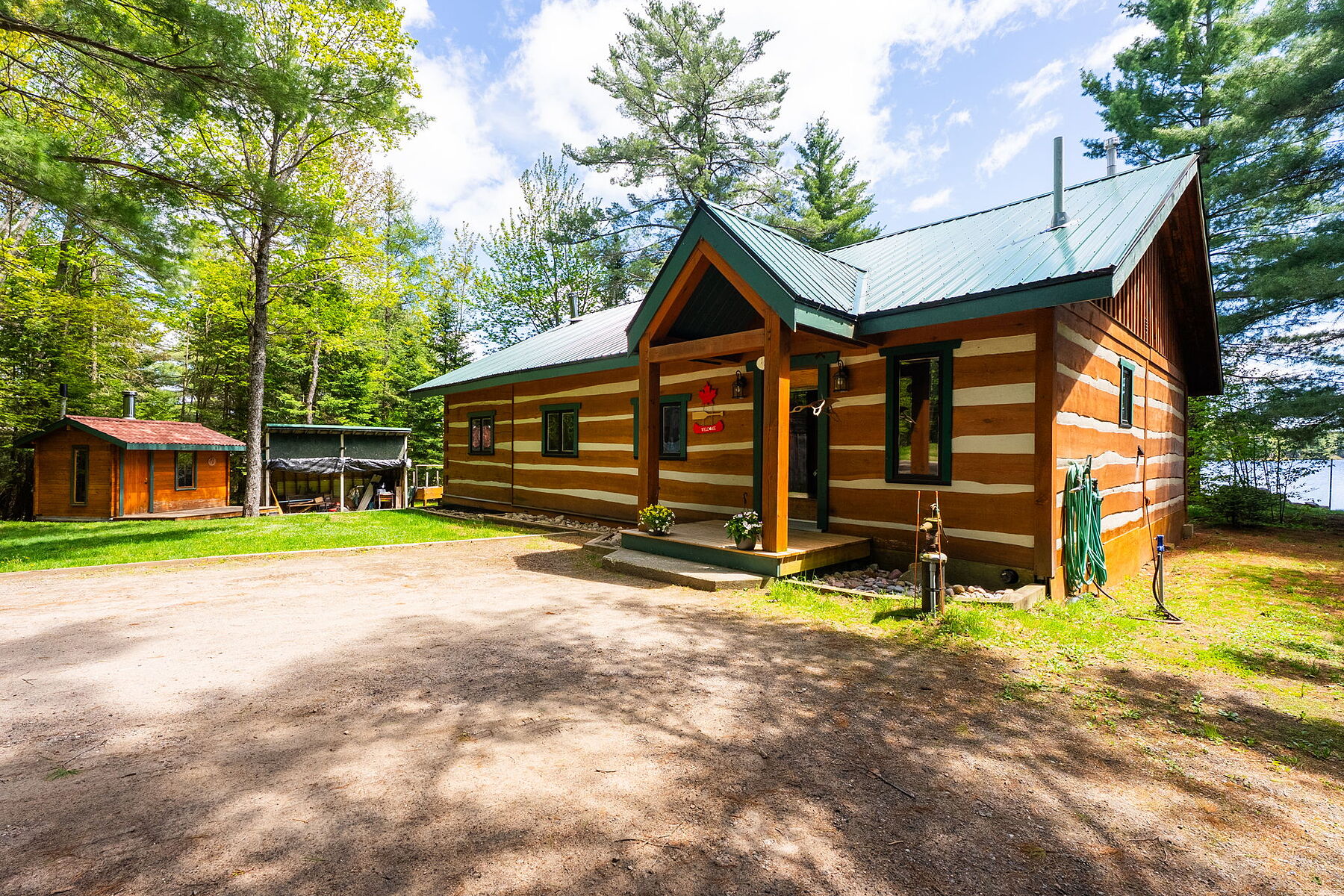  Meadow Lake Log Home - 物件實景