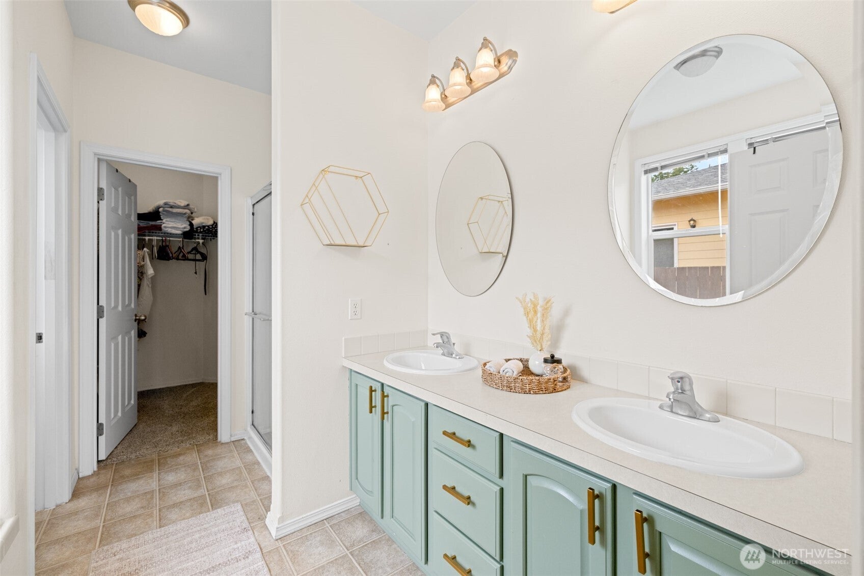 Port Angeles, Washington, 98363, United States, 3 Bedrooms Bedrooms, ,2 BathroomsBathrooms,Residential,For Sale,1982168