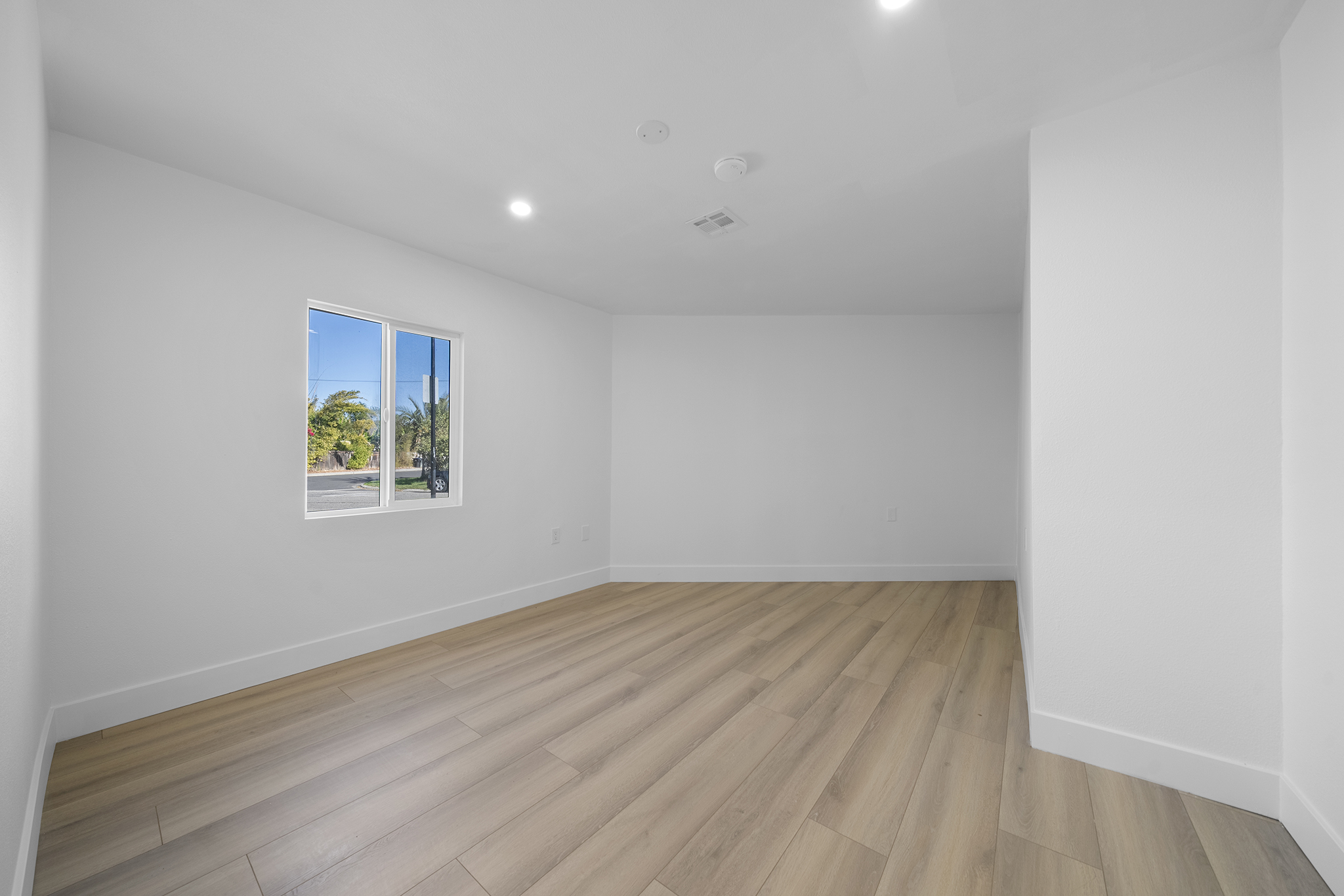 Riverside, California, 92503, United States, 3 Bedrooms Bedrooms, ,2 BathroomsBathrooms,Residential,For Sale,2015338