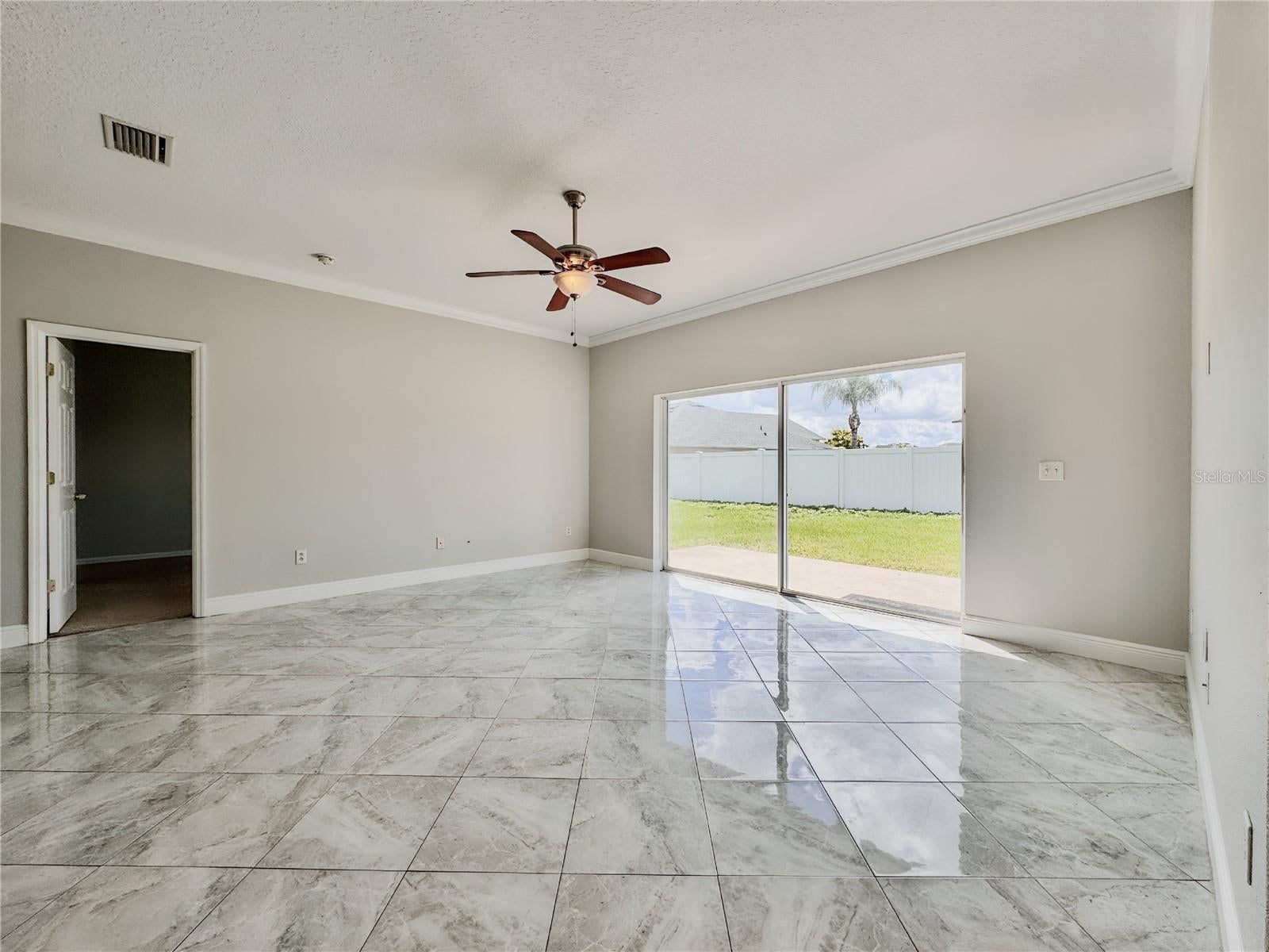 WINTER GARDEN, Florida, 34787, United States, 5 Bedrooms Bedrooms, ,3 BathroomsBathrooms,Residential,For Sale,1974111