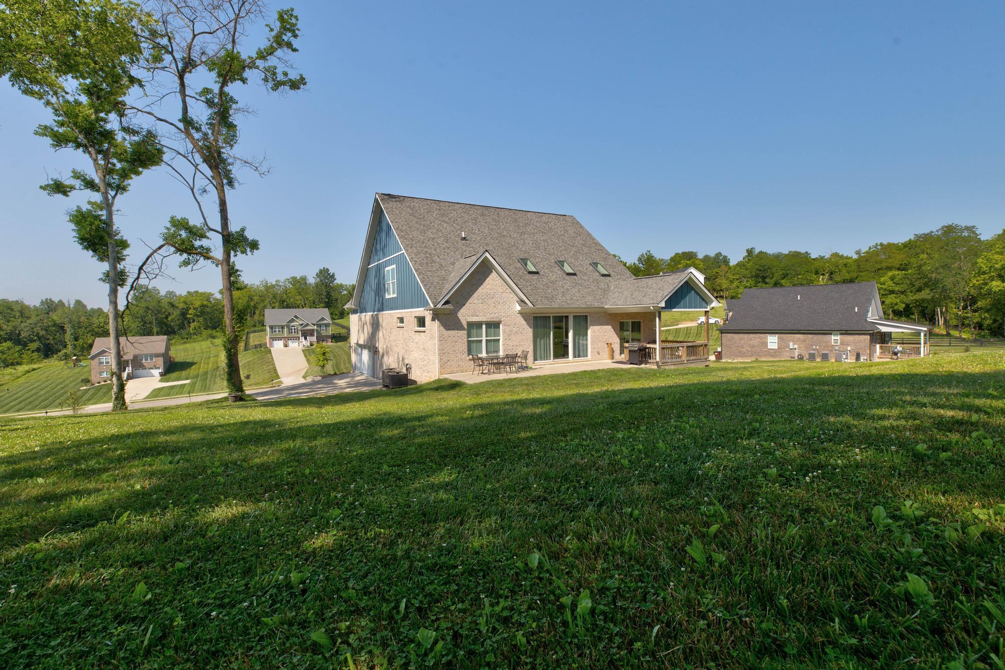 Richmond, Kentucky, 40475, United States, 4 Bedrooms Bedrooms, ,6 BathroomsBathrooms,Residential,For Sale,1971513