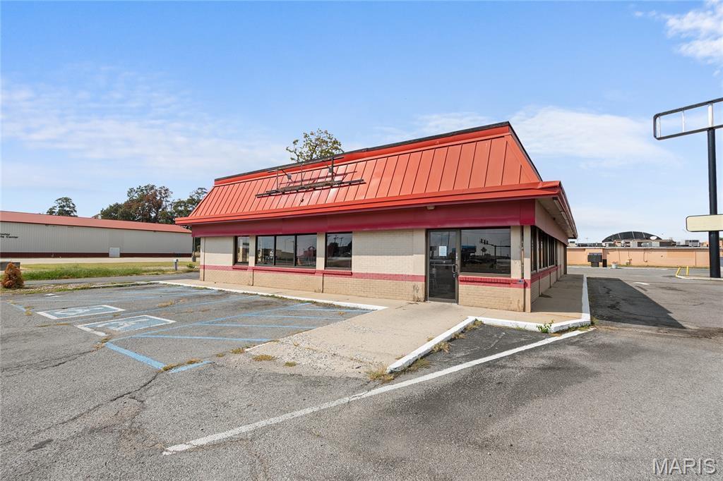 Sikeston, Missouri, 63801, United States, ,Residential,For Sale,2007801