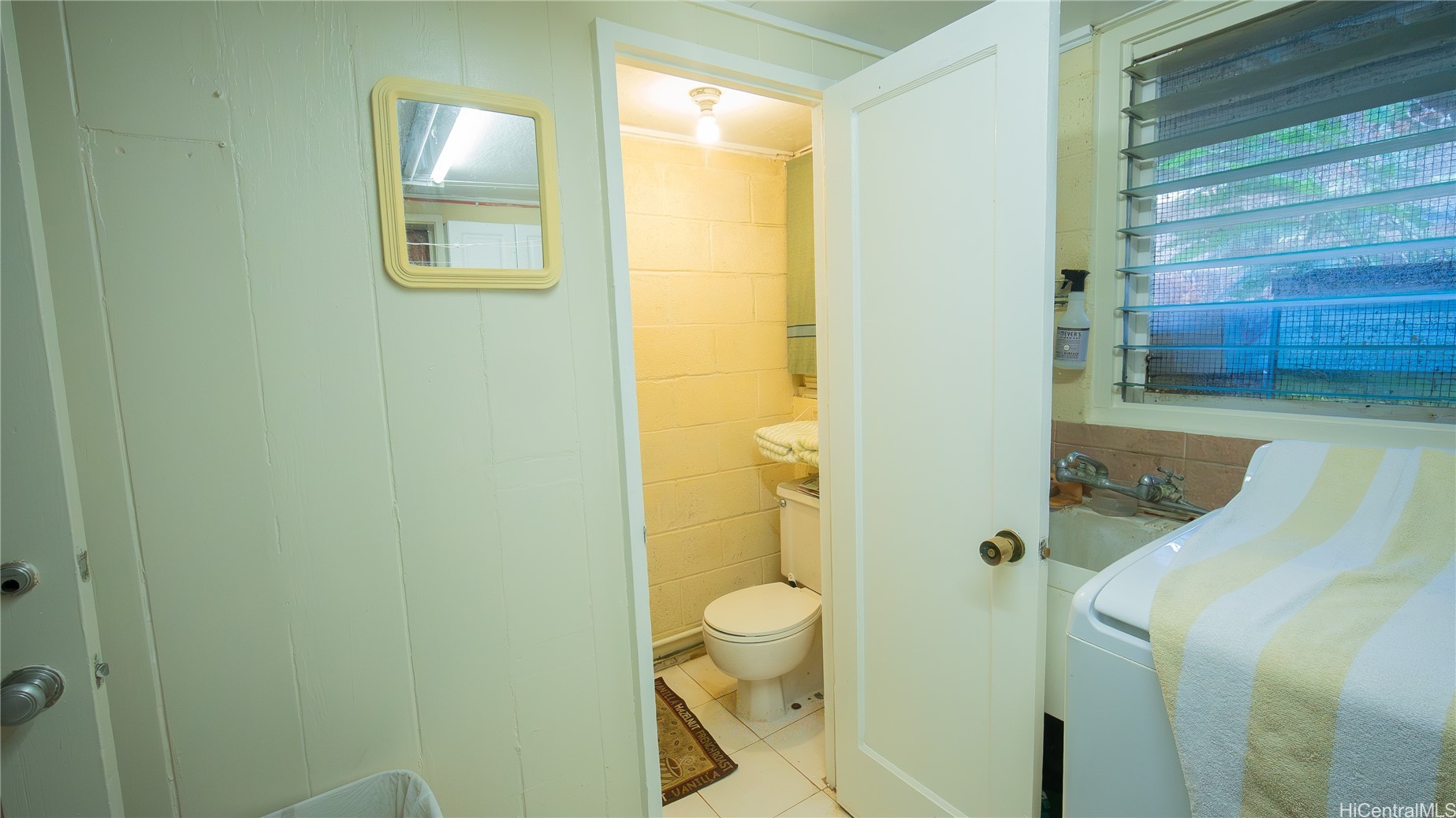 Honolulu, Hawaii, 96815, United States, 5 Bedrooms Bedrooms, ,3 BathroomsBathrooms,Residential,For Sale,1994650