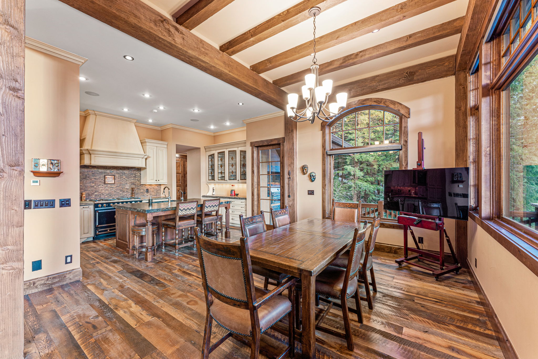  Impressive Mountain Retreat Nestled in the Exclusive Enclave of West Ranch - 物件實景