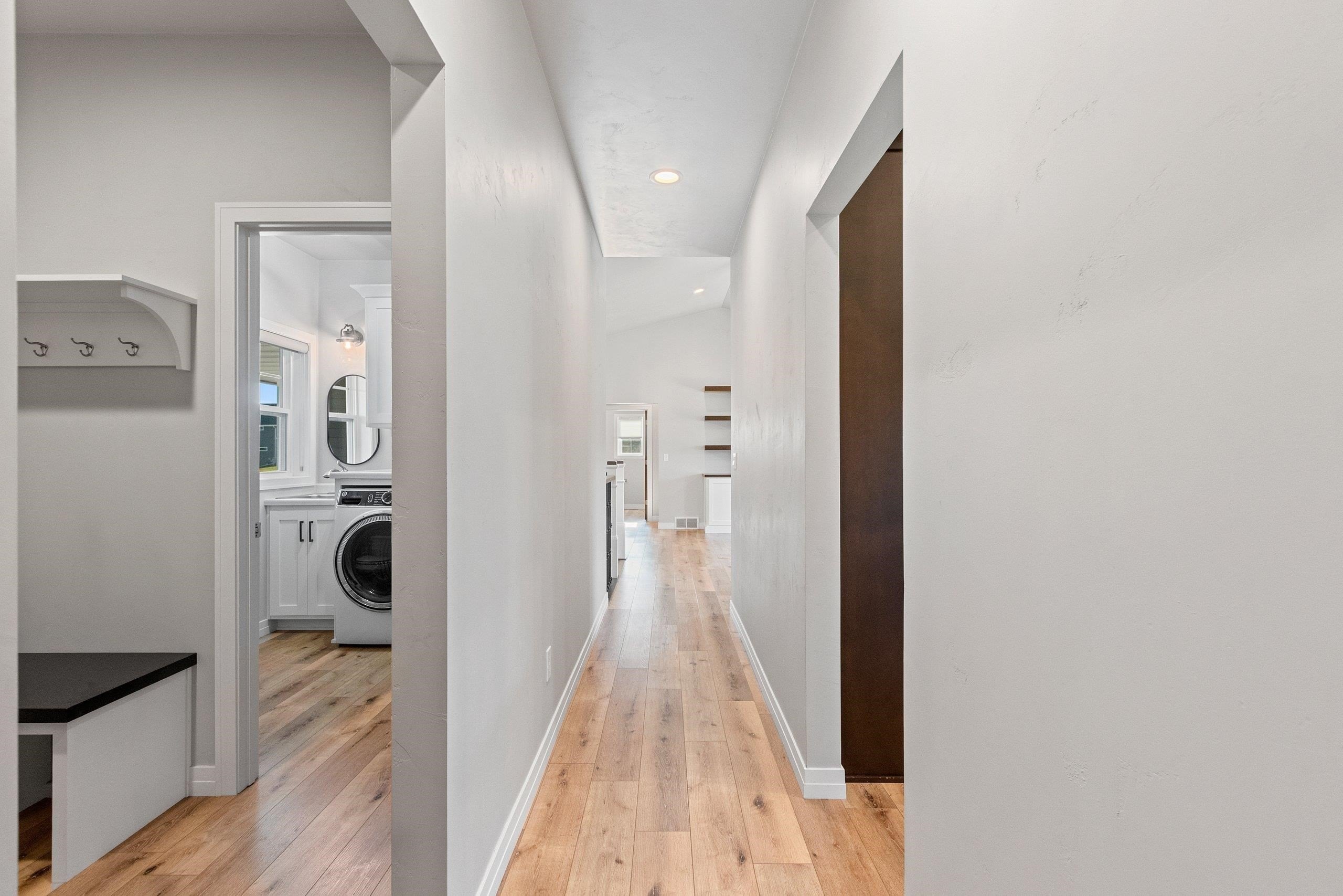 DE PERE, Wisconsin, 54115, United States, 4 Bedrooms Bedrooms, ,4 BathroomsBathrooms,Residential,For Sale,1982498