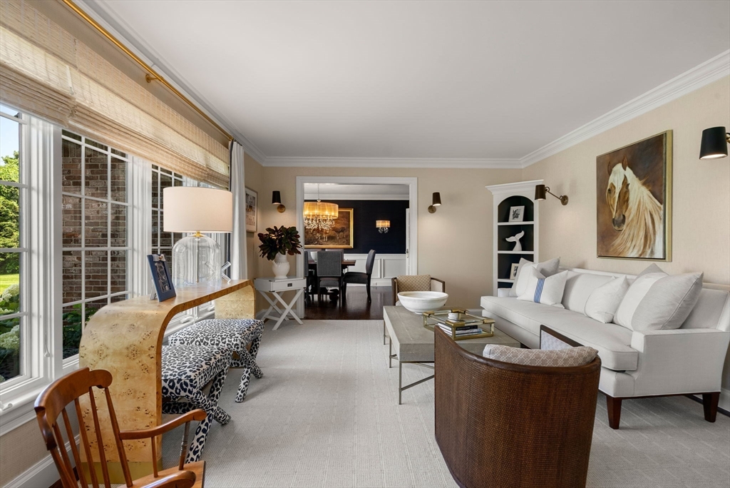 Southborough, Massachusetts, 01772, United States, 4 Bedrooms Bedrooms, ,5 BathroomsBathrooms,Residential,For Sale,2000512