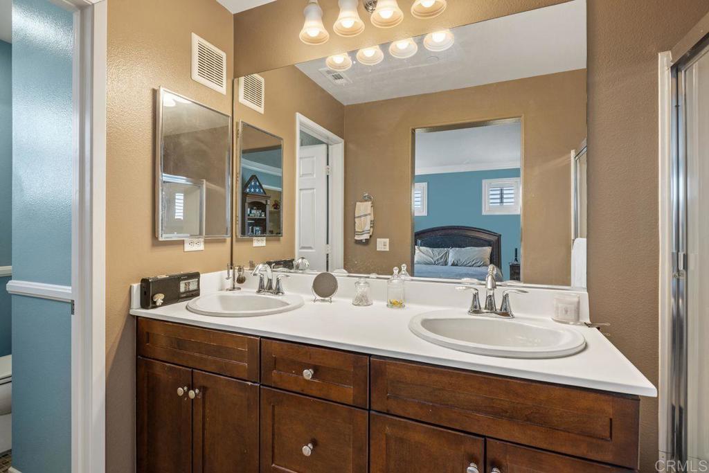 Santee, California, 92071, United States, 3 Bedrooms Bedrooms, ,4 BathroomsBathrooms,Residential,For Sale,1907721
