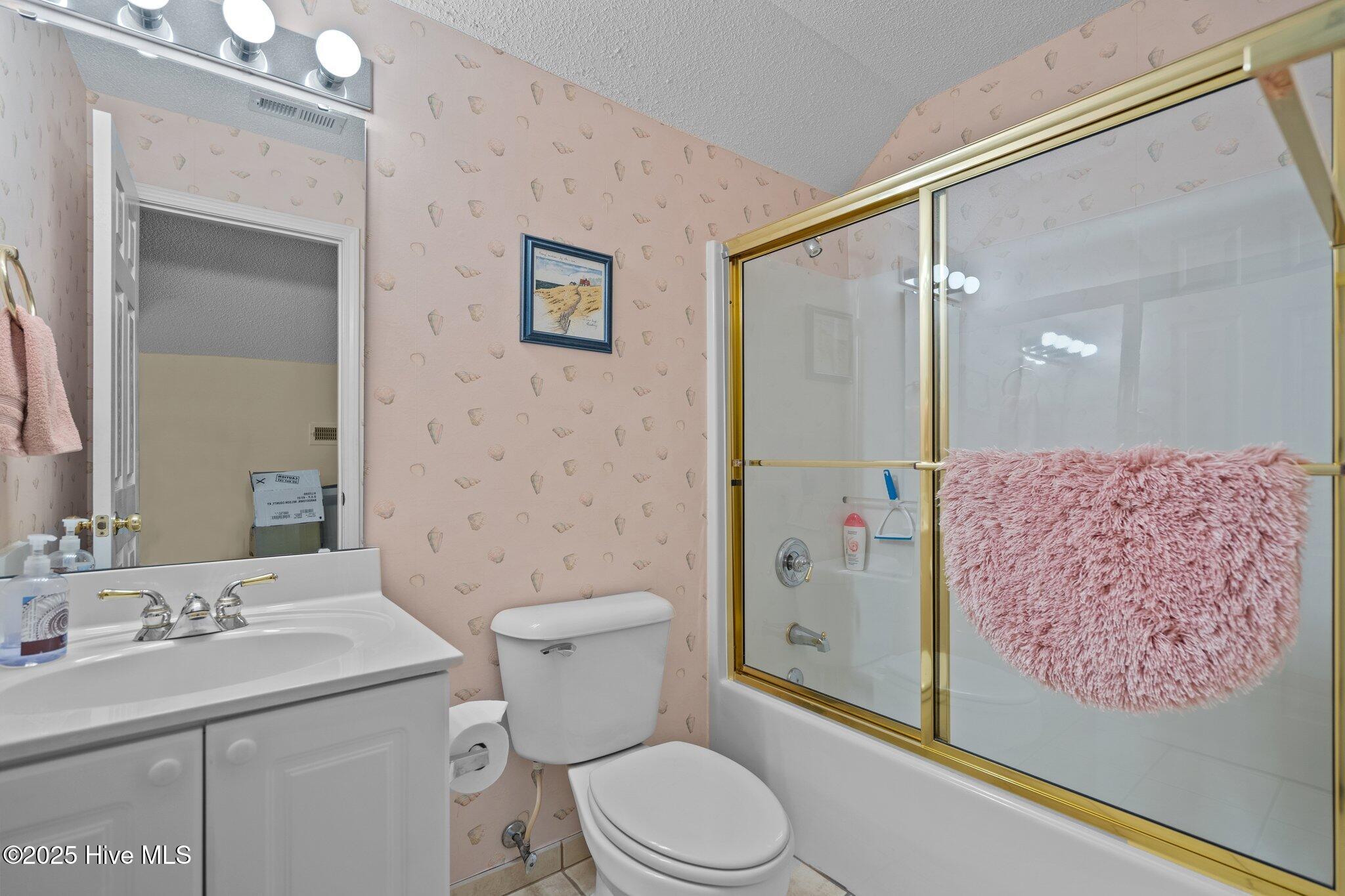 Wilmington, North Carolina, 28411, United States, 4 Bedrooms Bedrooms, ,3 BathroomsBathrooms,Residential,For Sale,1874008