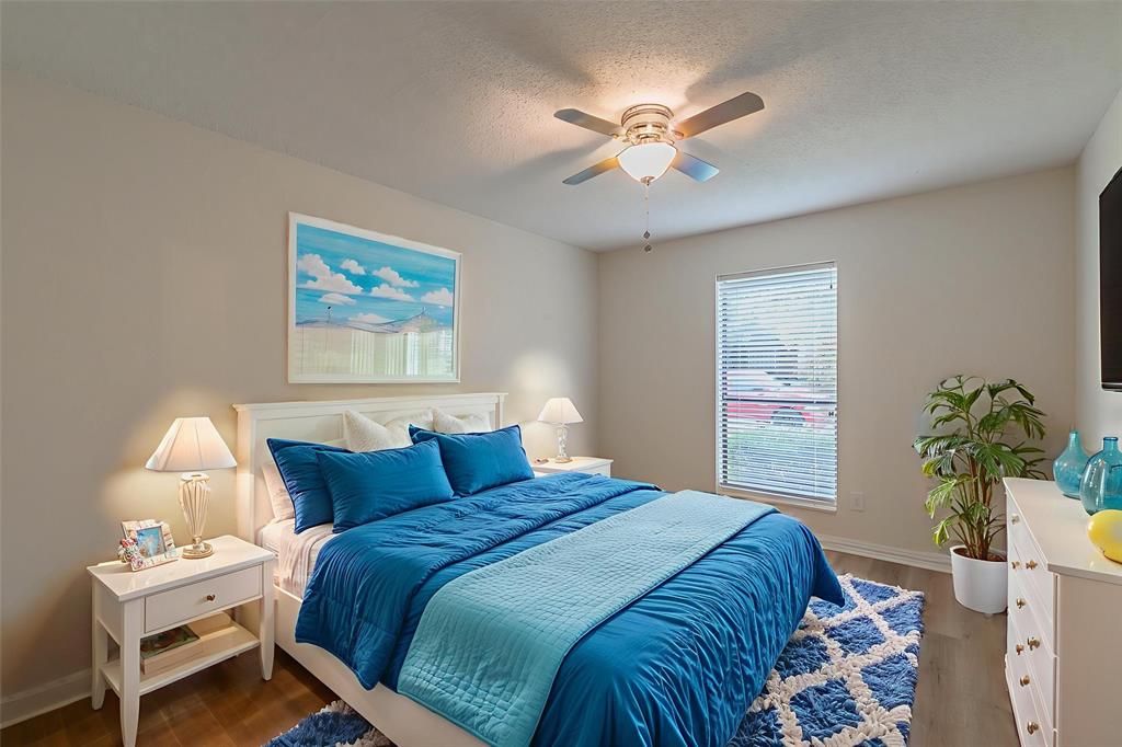 Bedford, Texas, 76021, United States, 3 Bedrooms Bedrooms, ,2 BathroomsBathrooms,Residential,For Sale,1942706