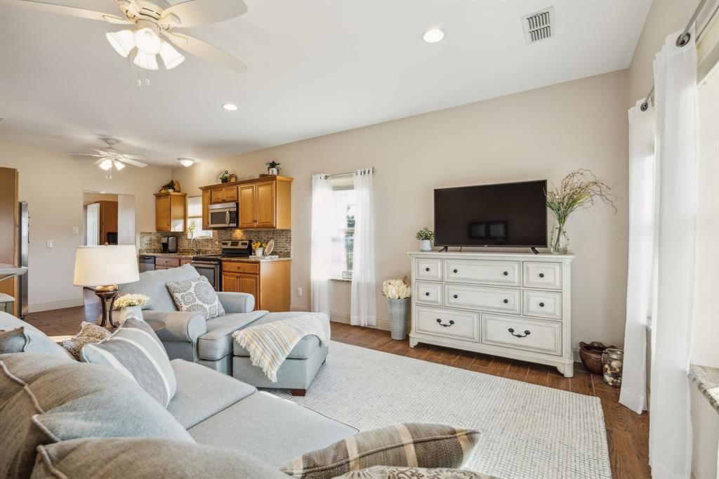 Rockwall, Texas, 75032, United States, 6 Bedrooms Bedrooms, ,5 BathroomsBathrooms,Residential,For Sale,1858115
