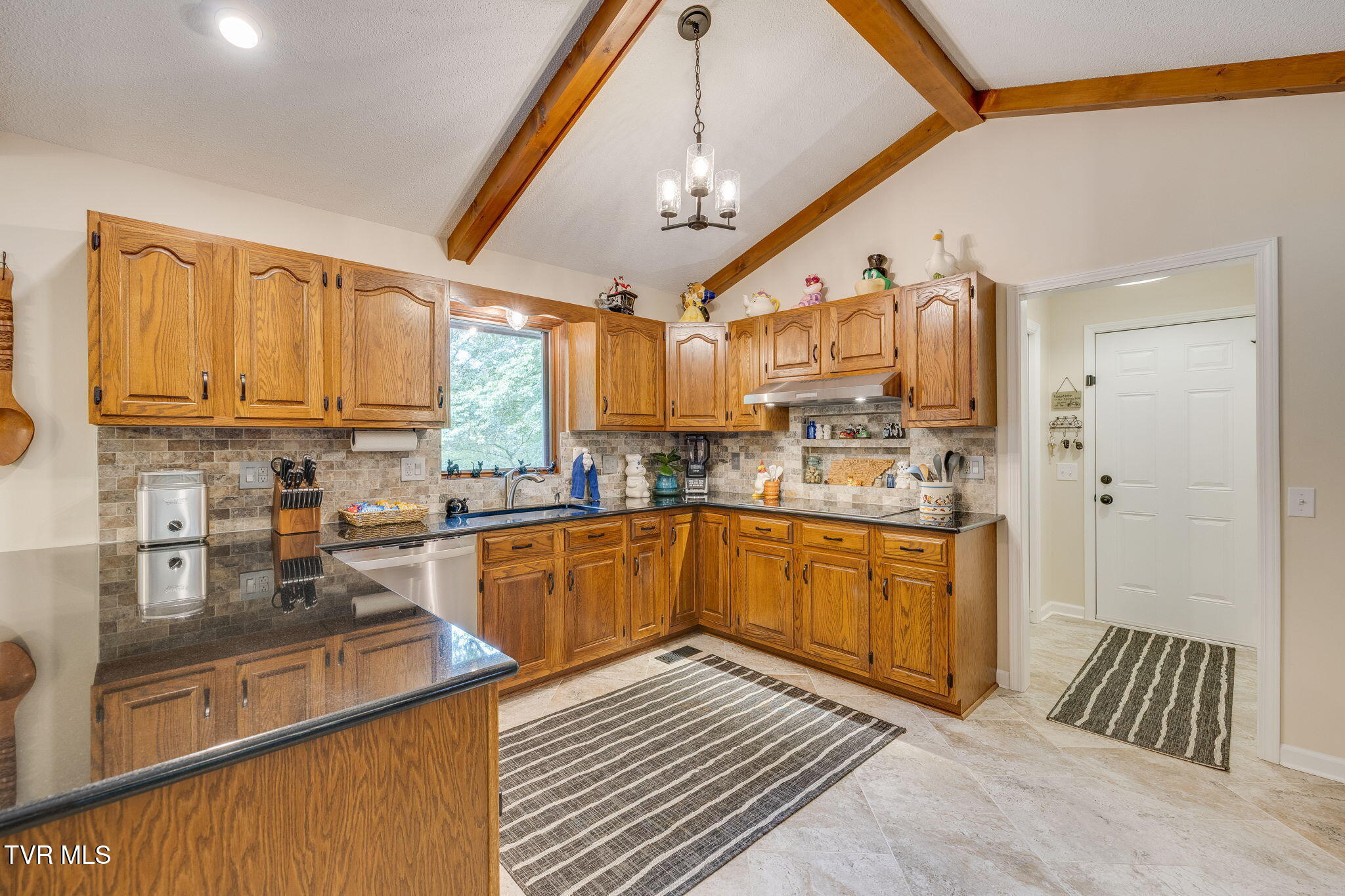 Kingsport, Tennessee, 37663, United States, 5 Bedrooms Bedrooms, ,3 BathroomsBathrooms,Residential,For Sale,1878184