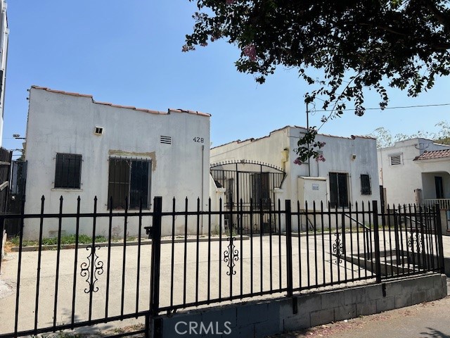 Los Angeles, California, 90004, United States, ,Residential,For Sale,1789343