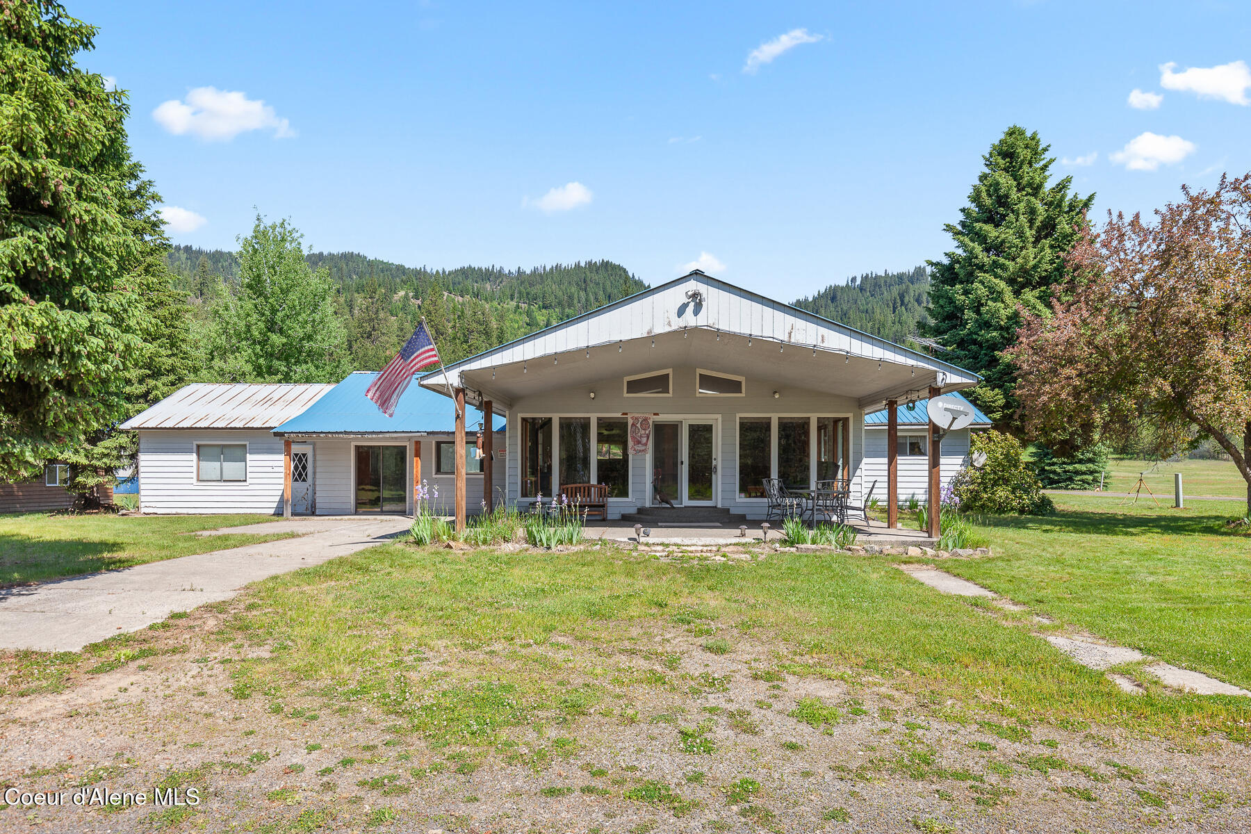 Rathdrum, Idaho, 83858, United States, 2 Bedrooms Bedrooms, ,1 BathroomBathrooms,Residential,For Sale,1981351