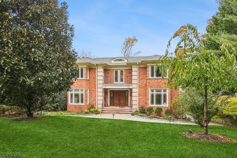 Millburn Twp., New Jersey, 07078, United States, 6 Bedrooms Bedrooms, ,7 BathroomsBathrooms,Residential,For Sale,1991831