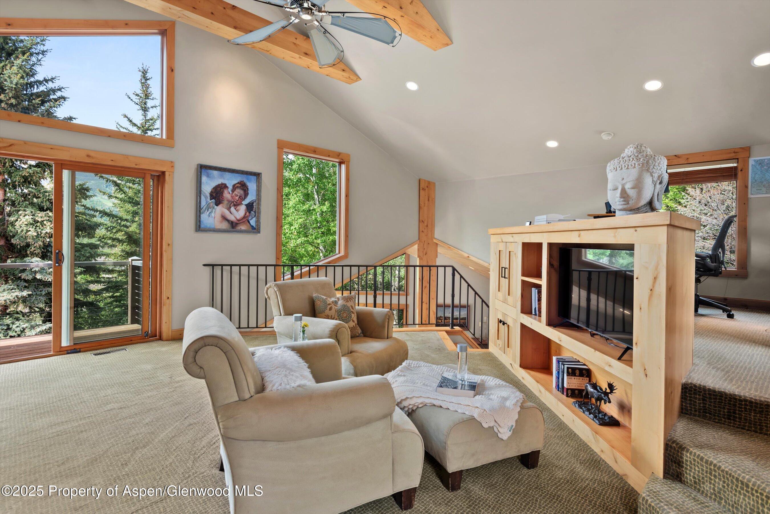Snowmass Village, Colorado, 81615, United States, 3 Bedrooms Bedrooms, ,3 BathroomsBathrooms,Residential,For Sale,1874657