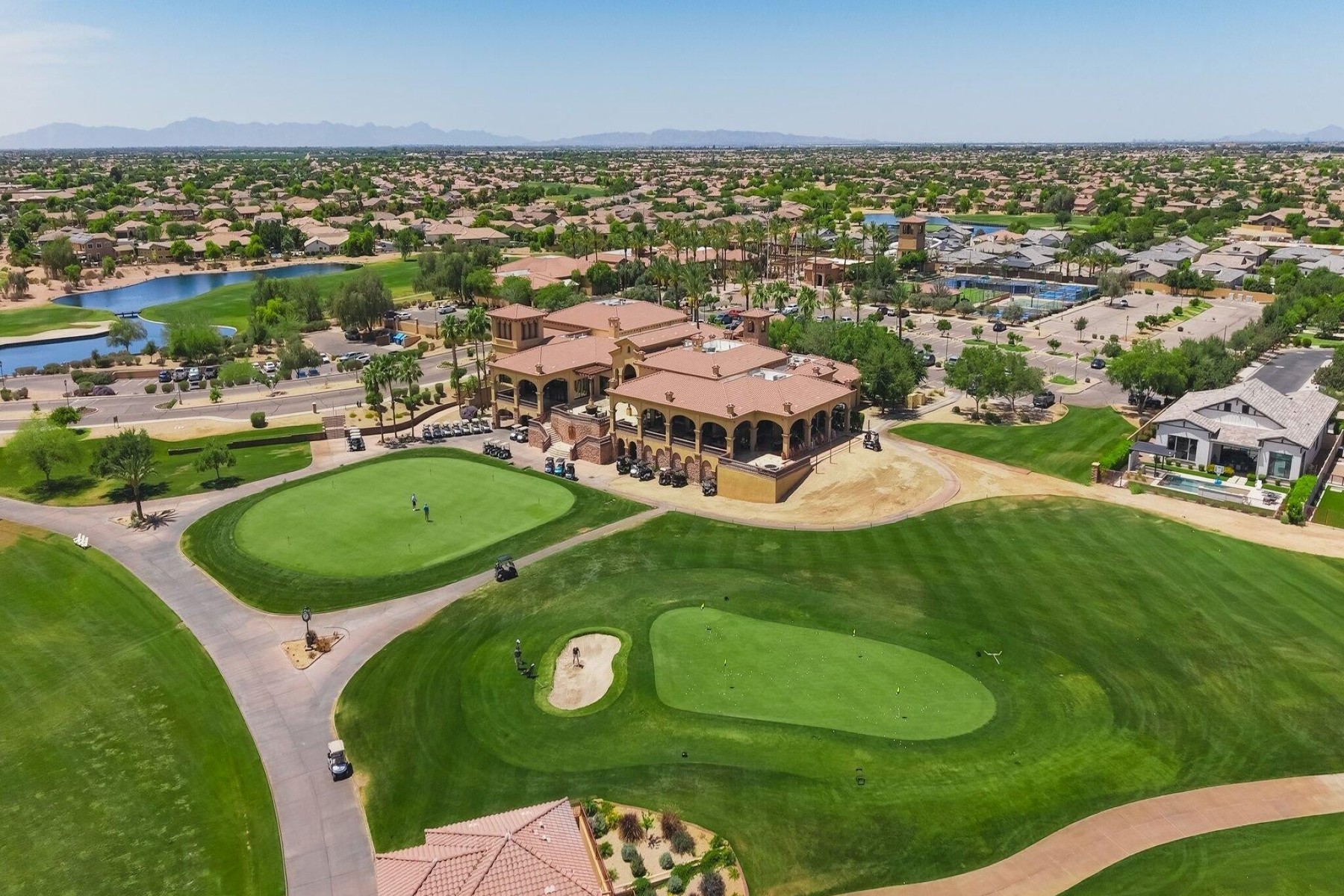  4262 E Meadowview Drive  Gilbert, AZ - 物件實景