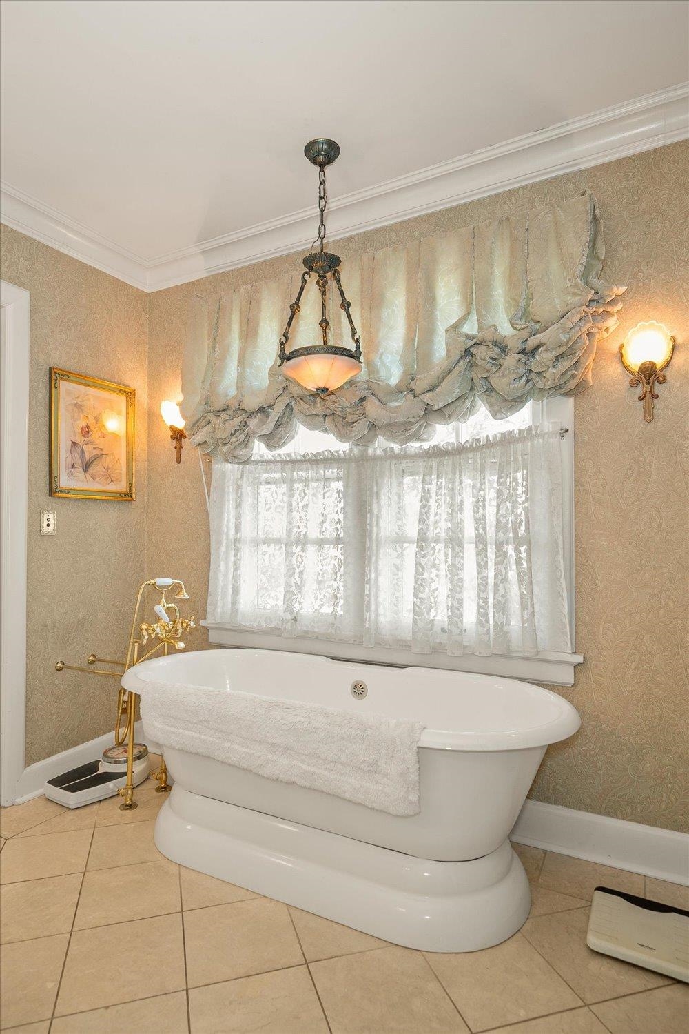 Spokane, Washington, 99201, United States, 4 Bedrooms Bedrooms, ,5 BathroomsBathrooms,Residential,For Sale,1987077