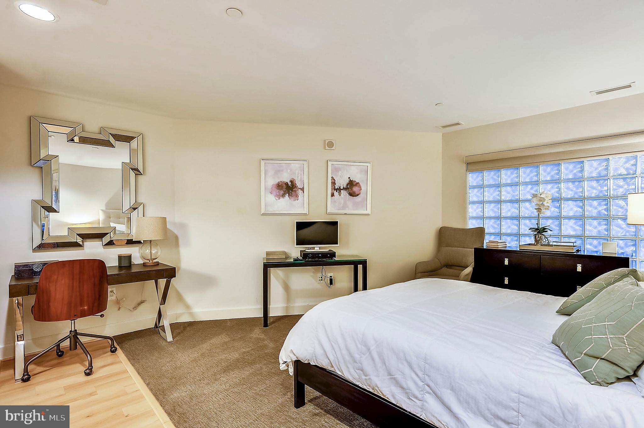 Bethesda, Maryland, 20815, United States, 2 Bedrooms Bedrooms, ,Residential,For Sale,1920331