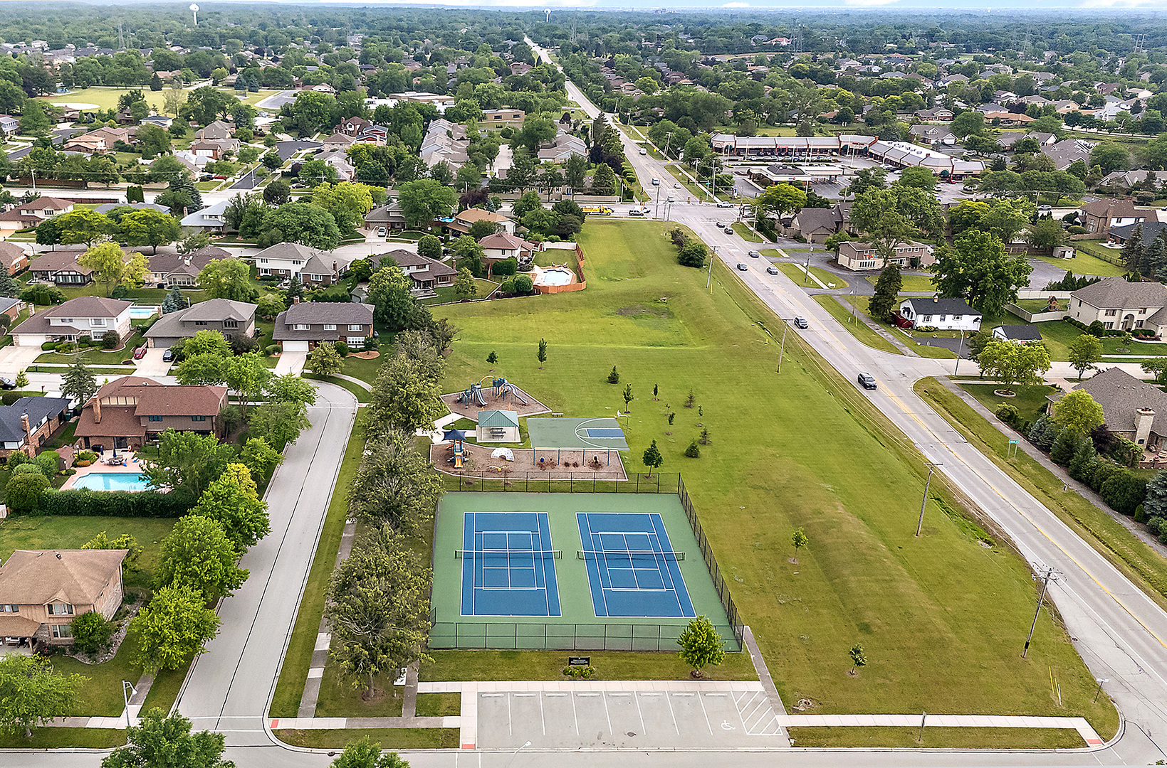 Orland Park, Illinois, 60462, United States, 4 Bedrooms Bedrooms, ,3 BathroomsBathrooms,Residential,For Sale,1865002