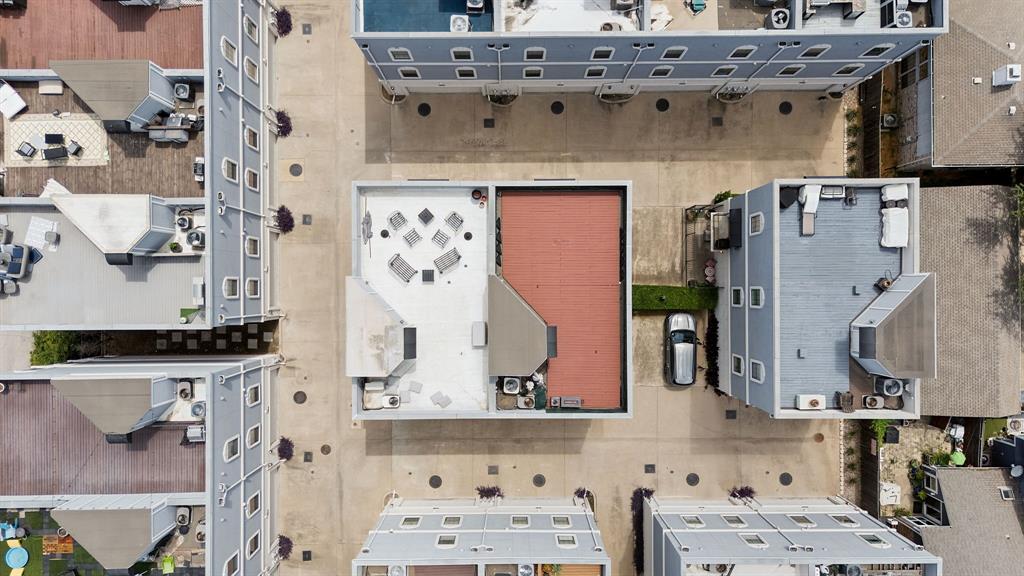 Dallas, Texas, 75204, United States, 2 Bedrooms Bedrooms, ,3 BathroomsBathrooms,Residential,For Sale,1895857