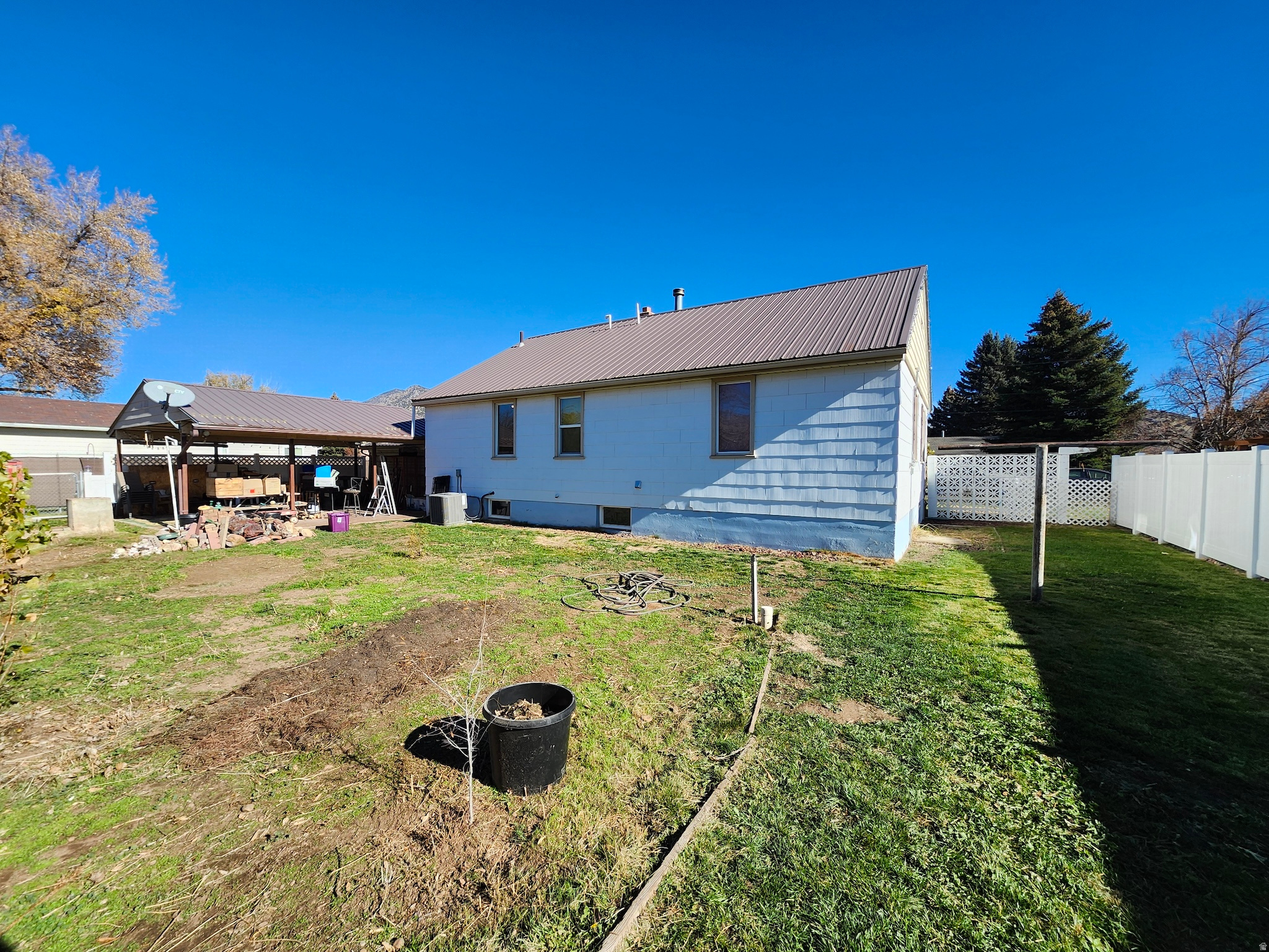 Morgan, Utah, 84050, United States, 5 Bedrooms Bedrooms, ,1 BathroomBathrooms,Residential,For Sale,1991972