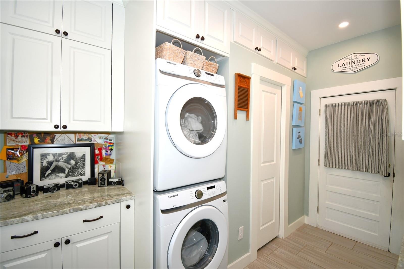 MOUNT DORA, Florida, 32757, United States, 3 Bedrooms Bedrooms, ,3 BathroomsBathrooms,Residential,For Sale,2018261