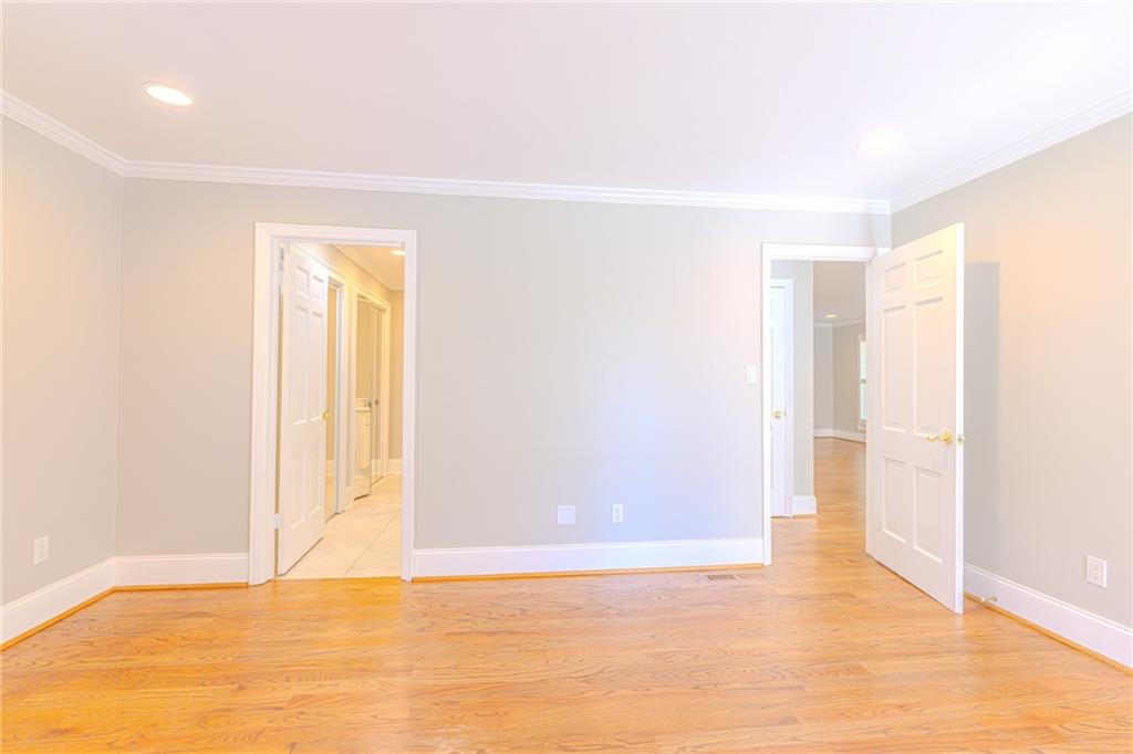 Atlanta, Georgia, 30350, United States, 5 Bedrooms Bedrooms, ,5 BathroomsBathrooms,Residential,For Sale,1987356