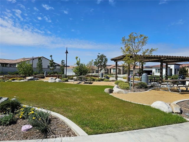 Ontario, California, 91761, United States, 2 Bedrooms Bedrooms, ,3 BathroomsBathrooms,Residential,For Sale,1977119