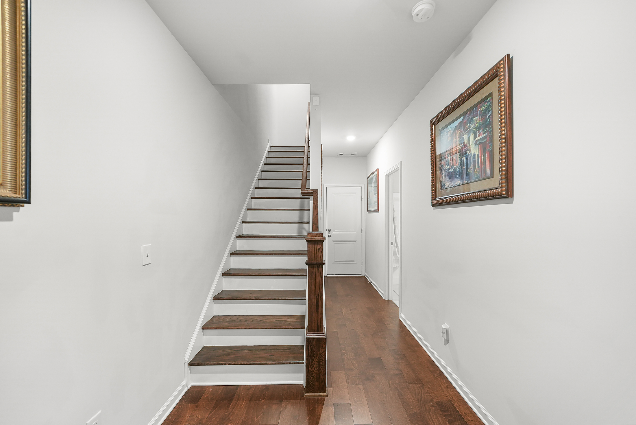  Beautifully Appointed Townhome in Downtown Duluth - 物件實景