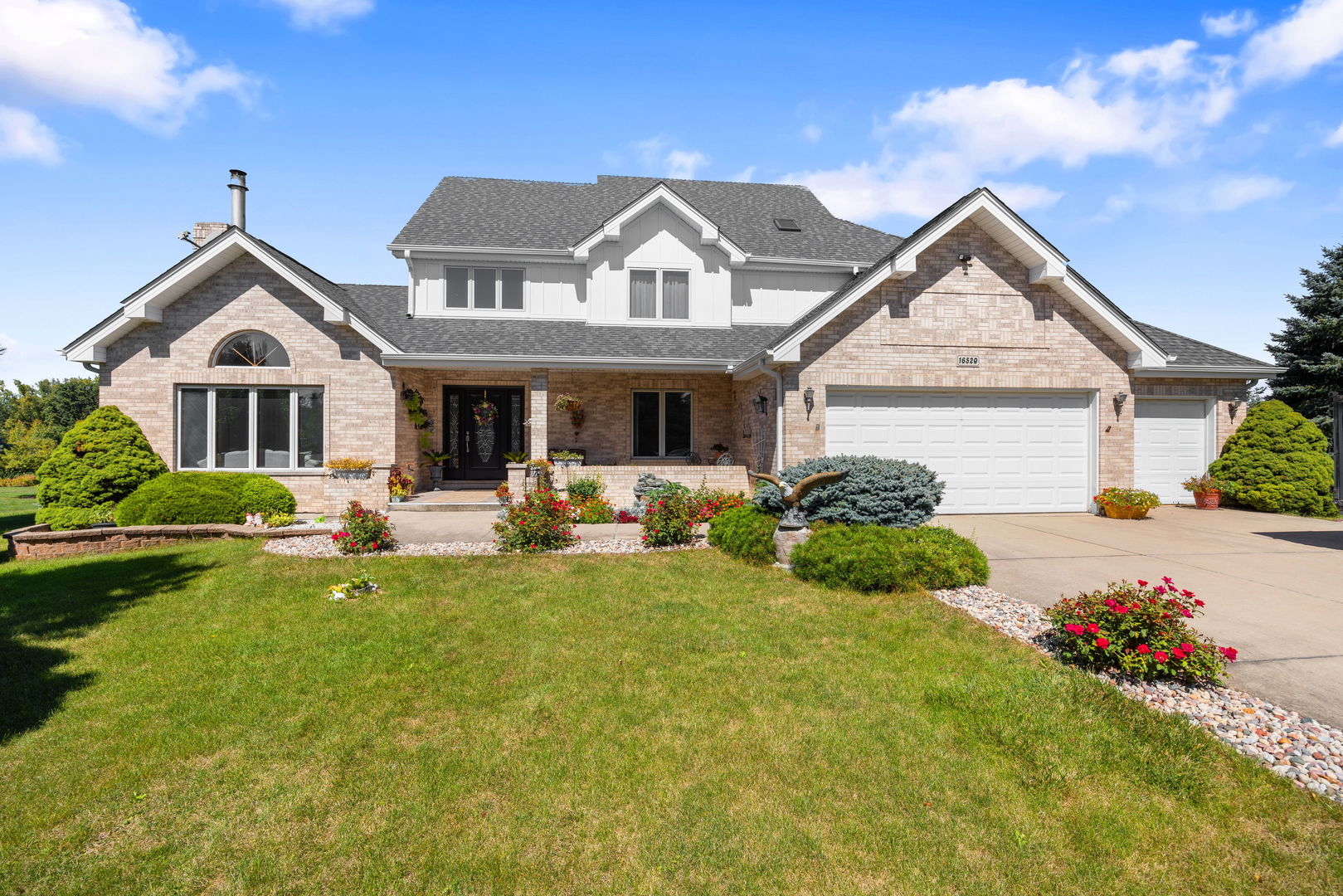 Lockport, Illinois, 60441, United States, 4 Bedrooms Bedrooms, ,3 BathroomsBathrooms,Residential,For Sale,1857628