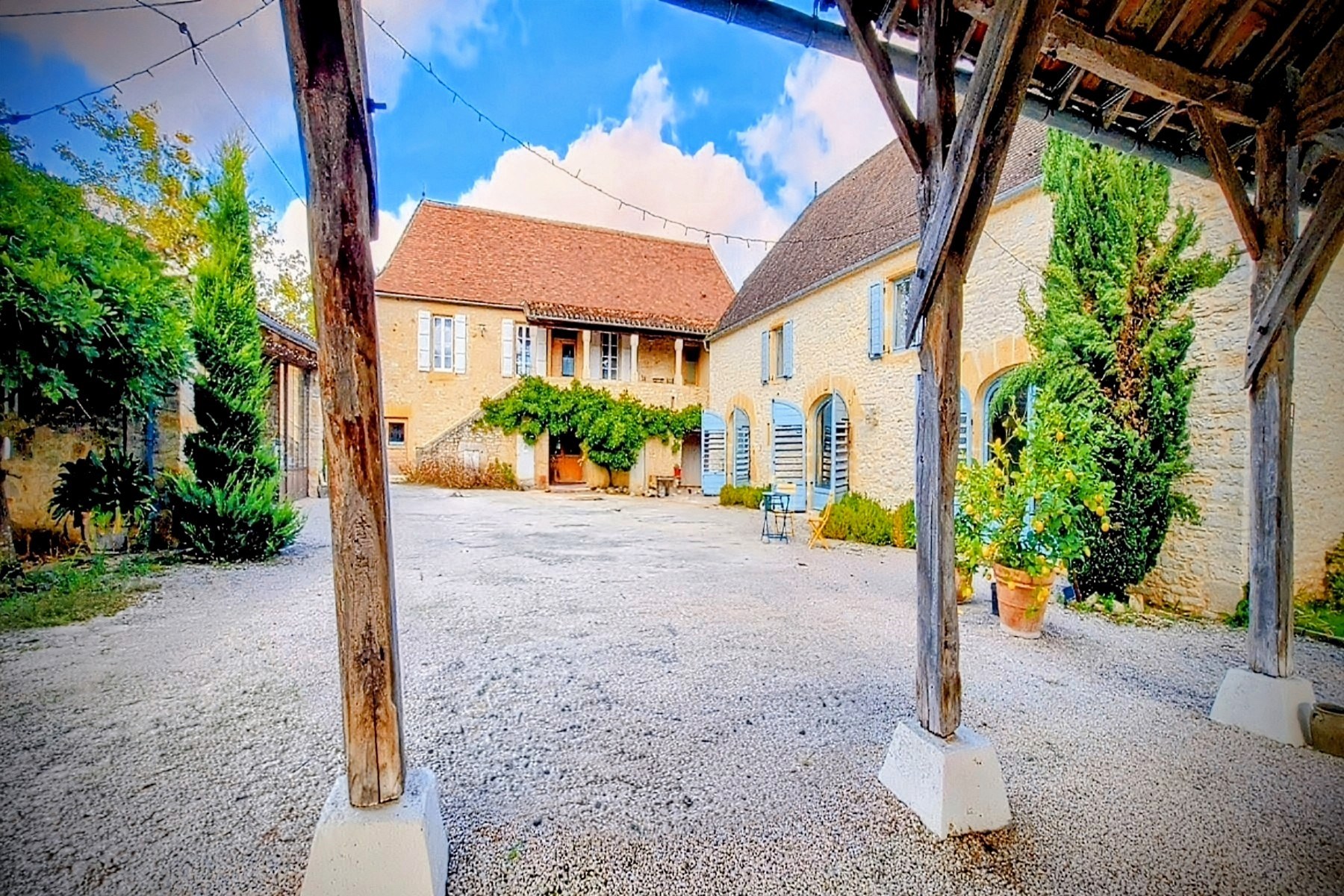  Property with character and confort, 30 minutes from Sarlat, is waiting to welc… - 物件實景