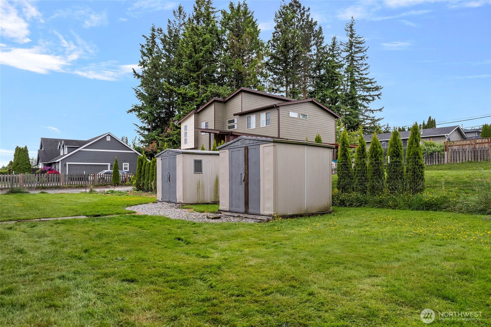 Ferndale, Washington, 98248, United States, 6 Bedrooms Bedrooms, ,2 BathroomsBathrooms,Residential,For Sale,1921640