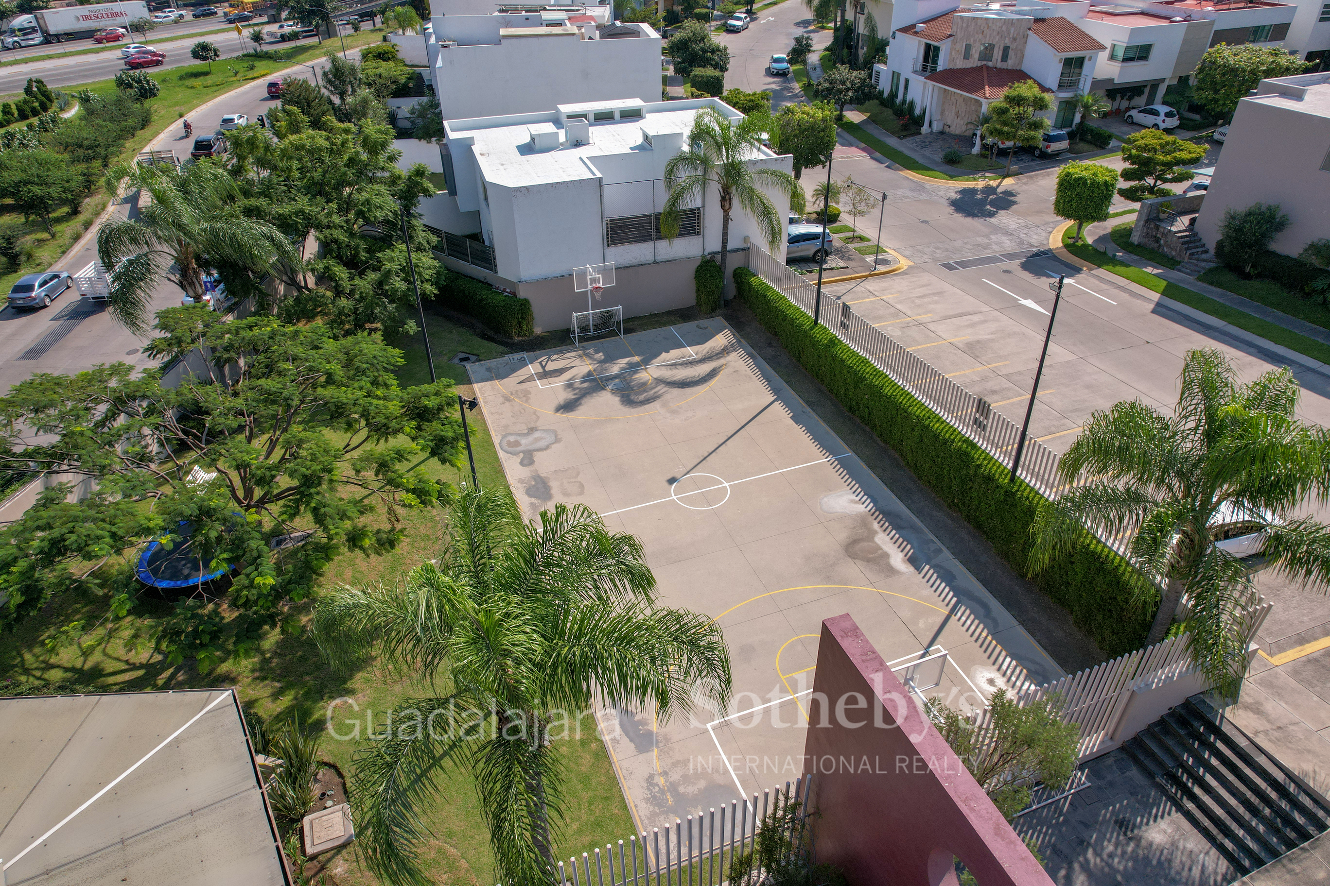  Casa duplex en condominio Puerta del Valle en venta - 物件實景