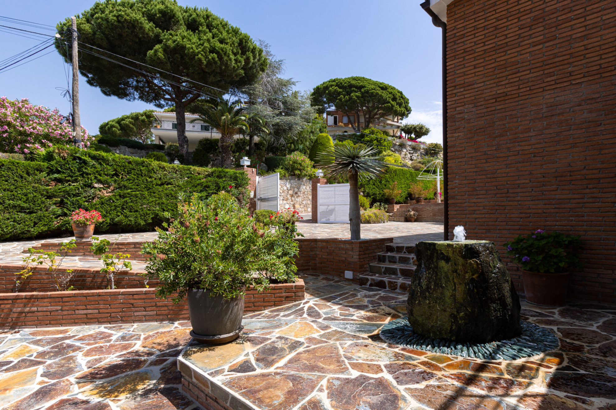  Villa with pool in an unbeatable location - 物件實景