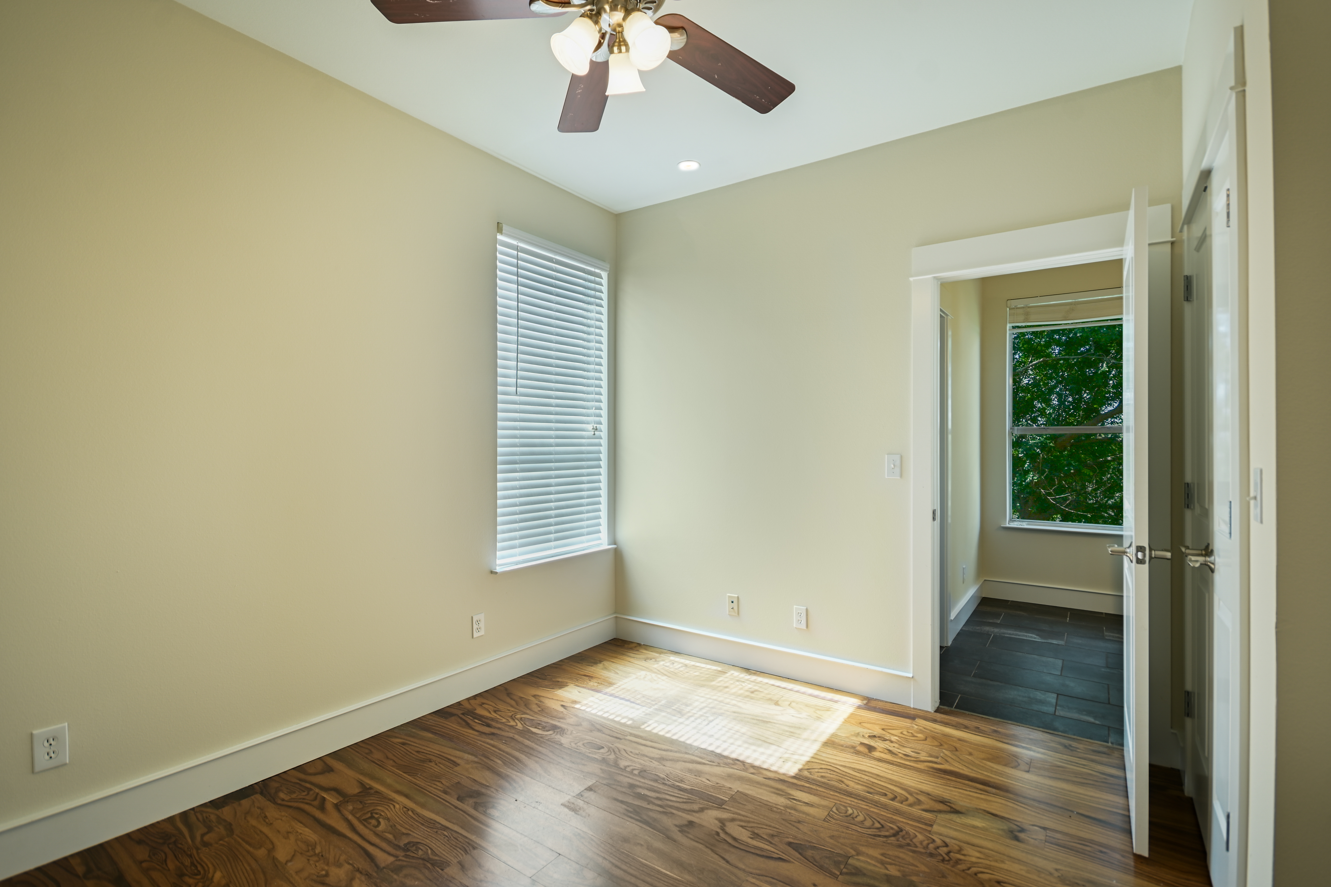  8500 Red Willow Drive Unit A , Austin, TX 78736 - 物件實景