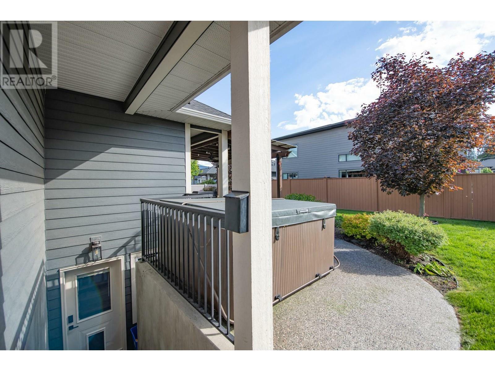 ARMSTRONG, British Columbia, V4Y 0X9, CA, 6 Bedrooms Bedrooms, ,3 BathroomsBathrooms,Residential,For Sale,1838697