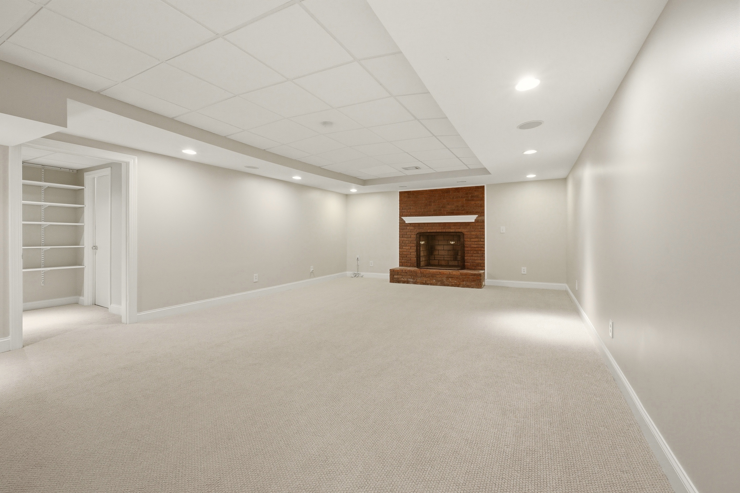  12409 Lucas Lane, Anchorage, KY 40223 - 物件實景