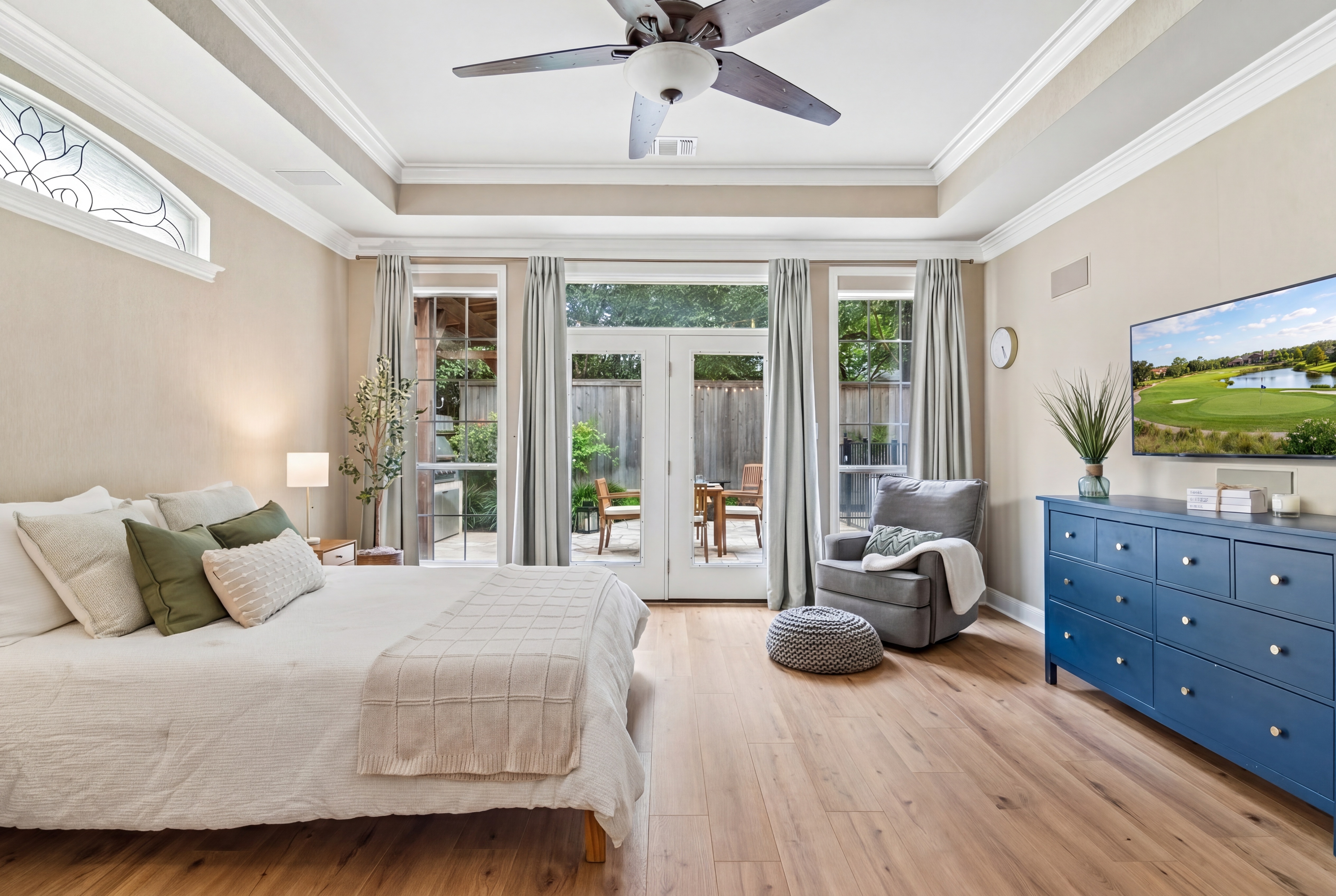  Elegant Deerfield Retreat with Resort-Style Backyard - 物件實景
