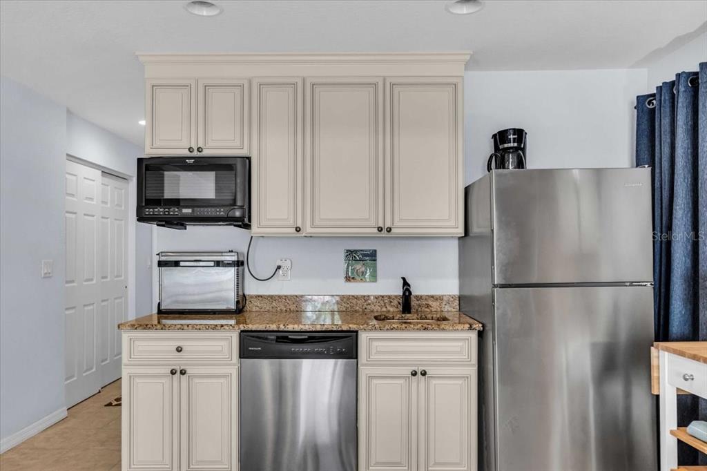 Englewood, Florida, 34223, United States, 2 Bedrooms Bedrooms, ,2 BathroomsBathrooms,Residential,For Sale,1766311