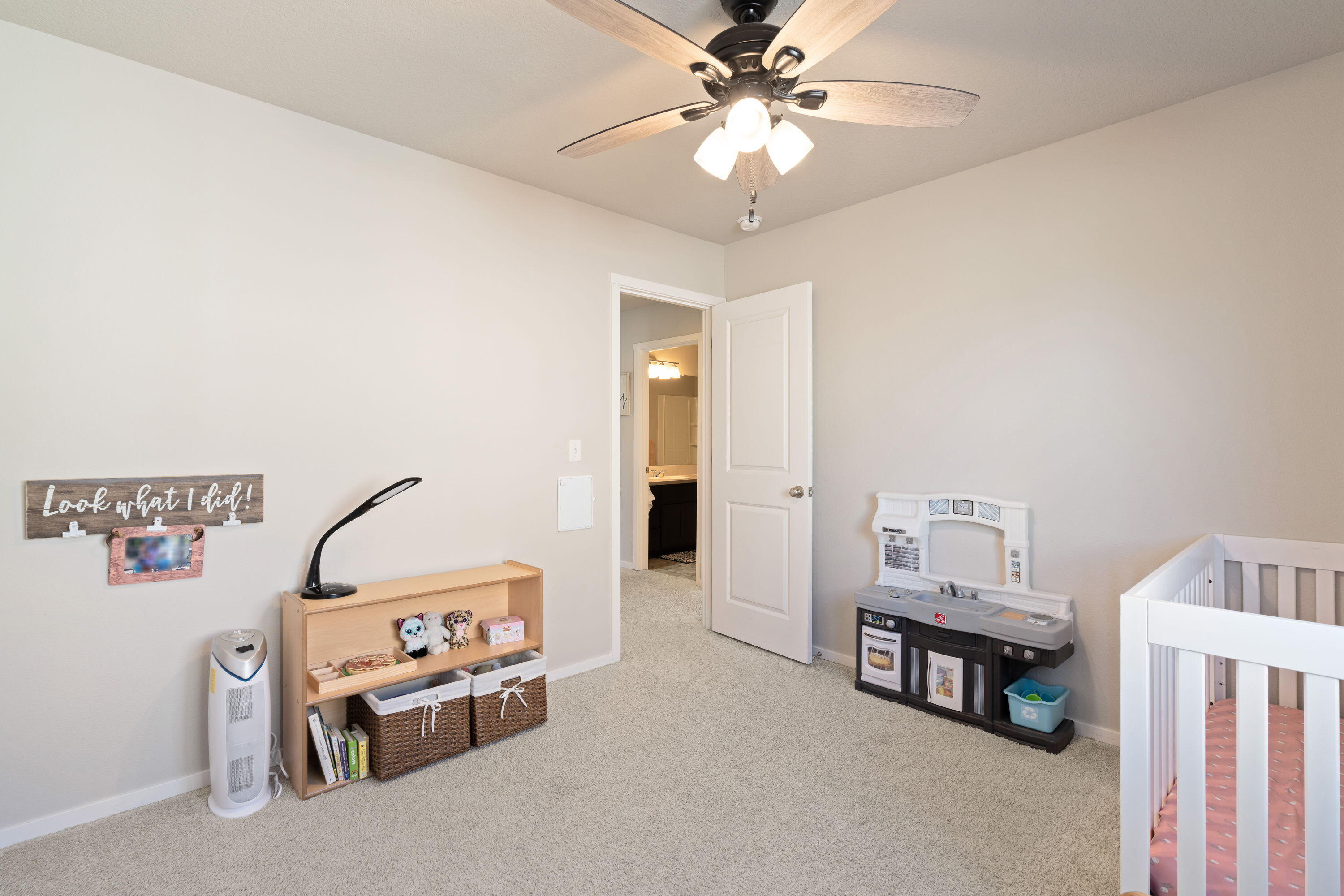 Bend, Oregon, 97702, United States, 5 Bedrooms Bedrooms, ,3 BathroomsBathrooms,Residential,For Sale,1696575