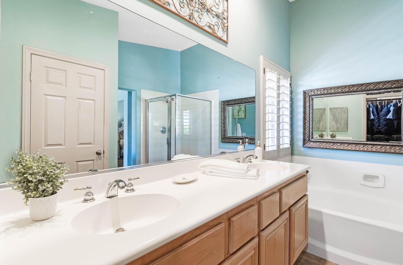 La Quinta, California, 92253, United States, 4 Bedrooms Bedrooms, ,2 BathroomsBathrooms,Residential,For Sale,1931637