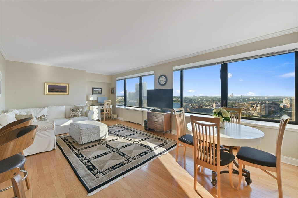 Boston, Massachusetts, 02110, United States, 1 Bedroom Bedrooms, ,1 BathroomBathrooms,Residential,For Sale,1942239