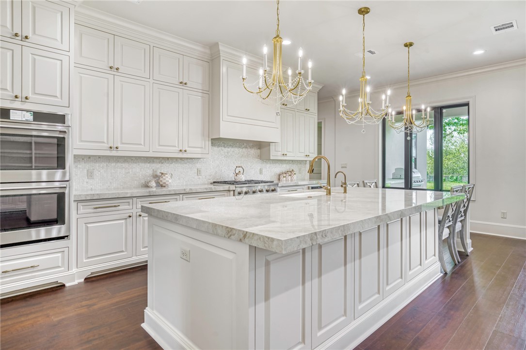 Bryan, Texas, 77802, United States, 4 Bedrooms Bedrooms, ,4 BathroomsBathrooms,Residential,For Sale,1974638