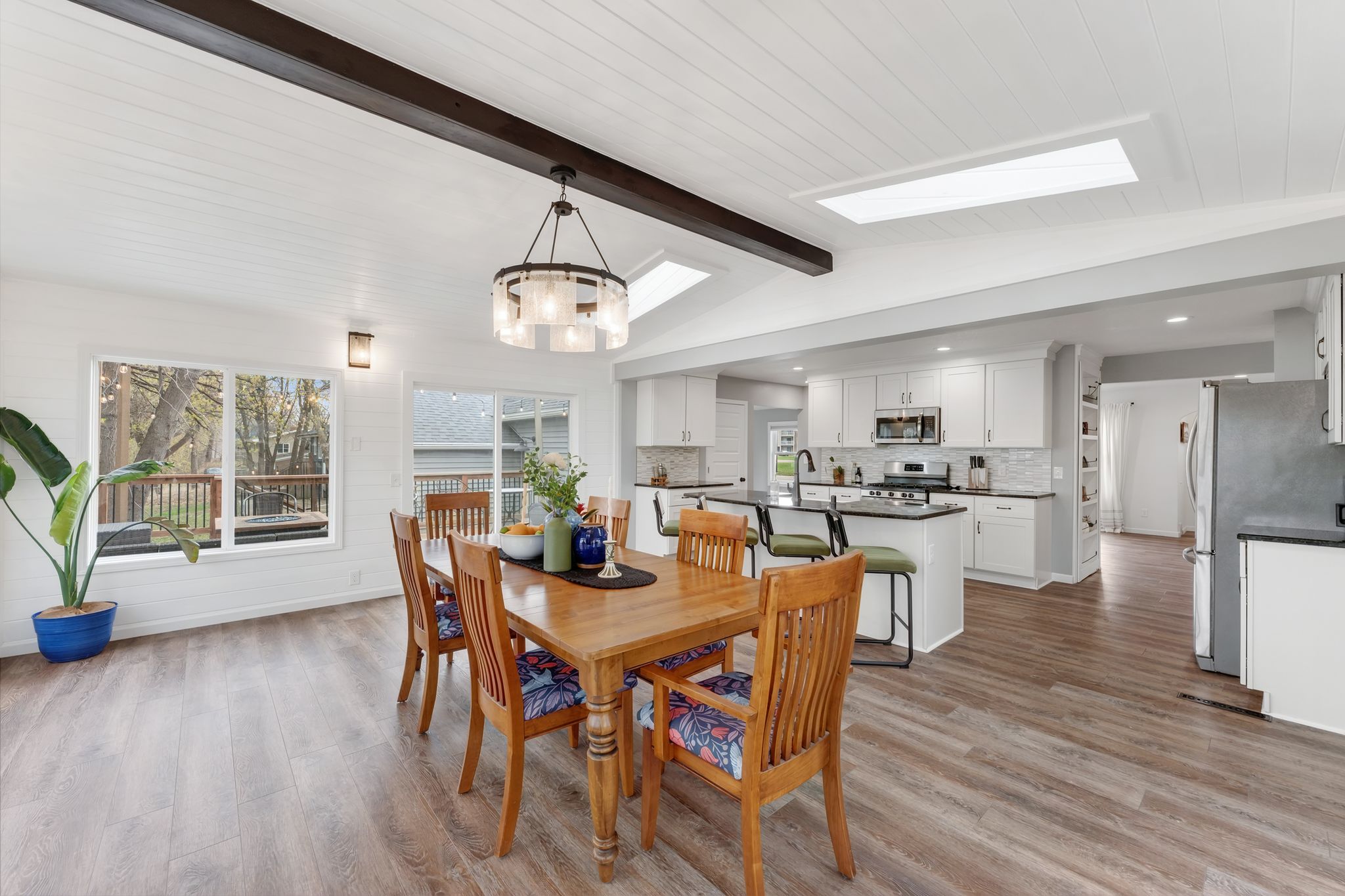  Stylish Renovation Meets Classic Charm - 物件實景