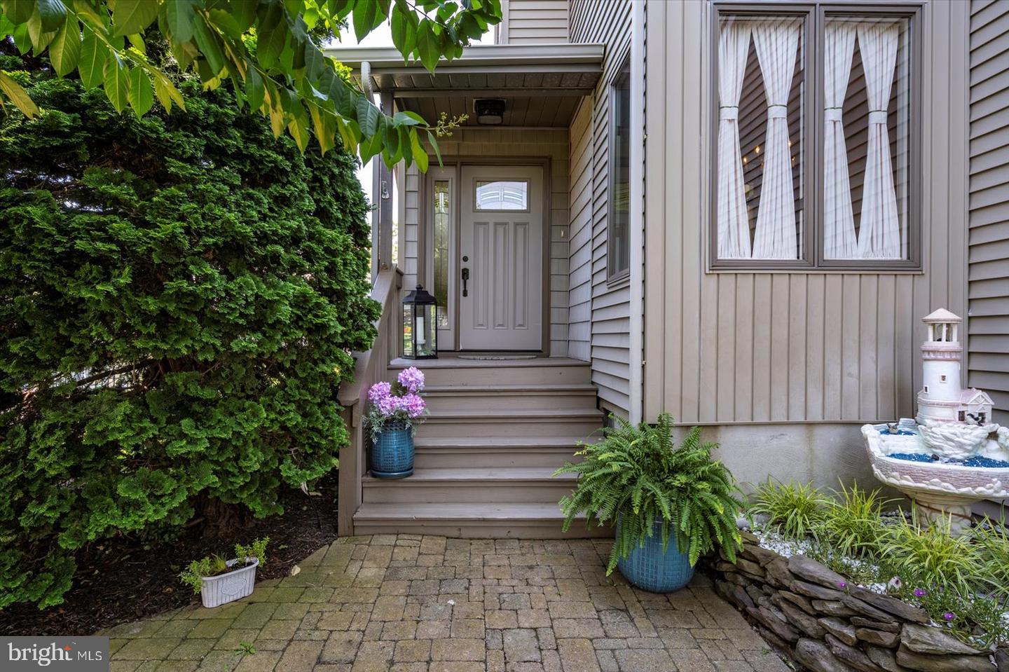 Ocean City, Maryland, 21842, United States, 4 Bedrooms Bedrooms, ,3 BathroomsBathrooms,Residential,For Sale,1942171