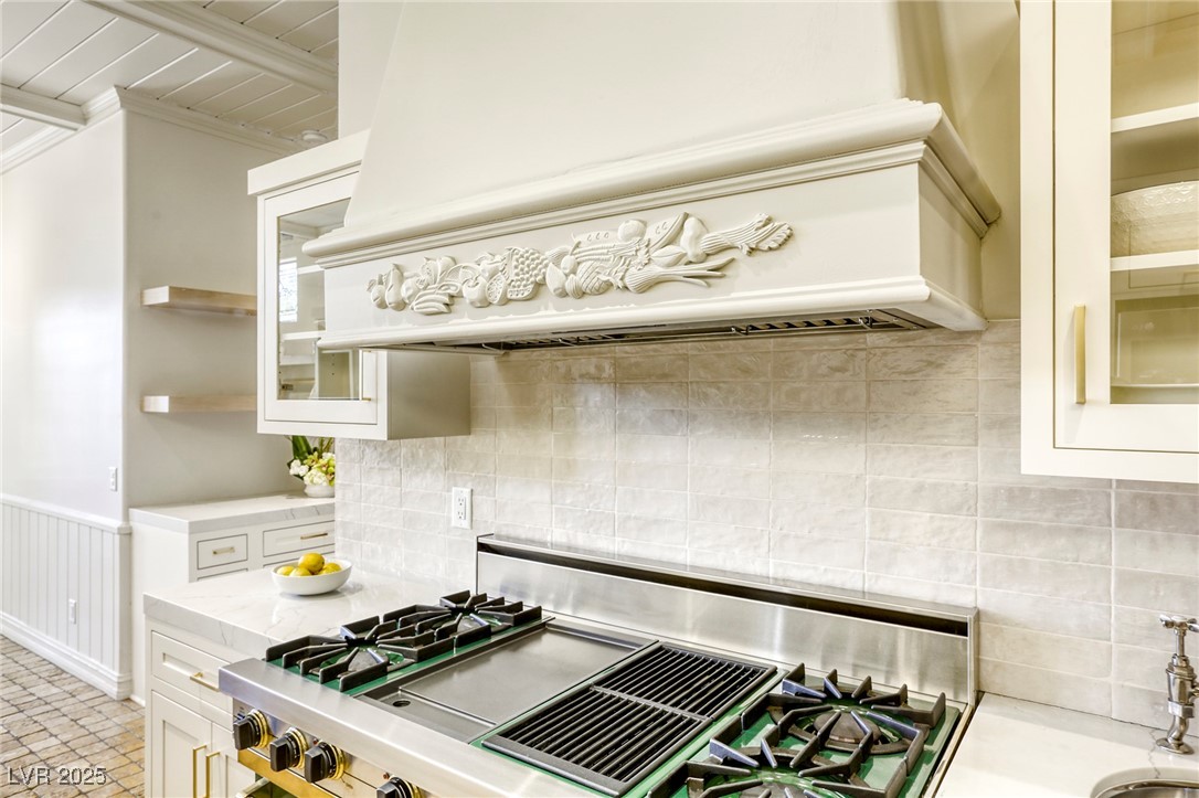 Las Vegas, Nevada, 89117, United States, 3 Bedrooms Bedrooms, ,3 BathroomsBathrooms,Residential,For Sale,1966718