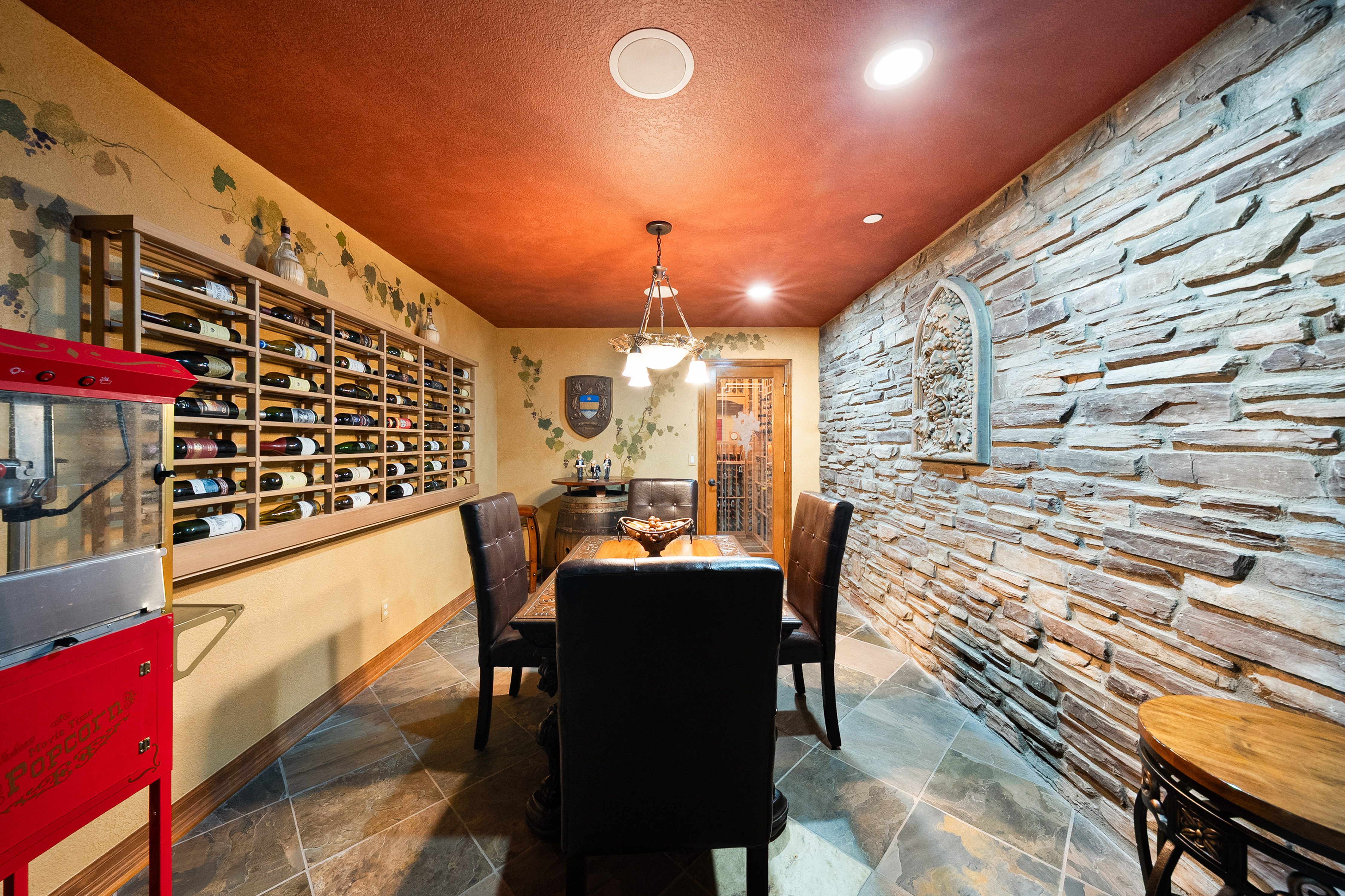  Exceptional ranch-style home in the prestigious gated golf course community - 物件實景