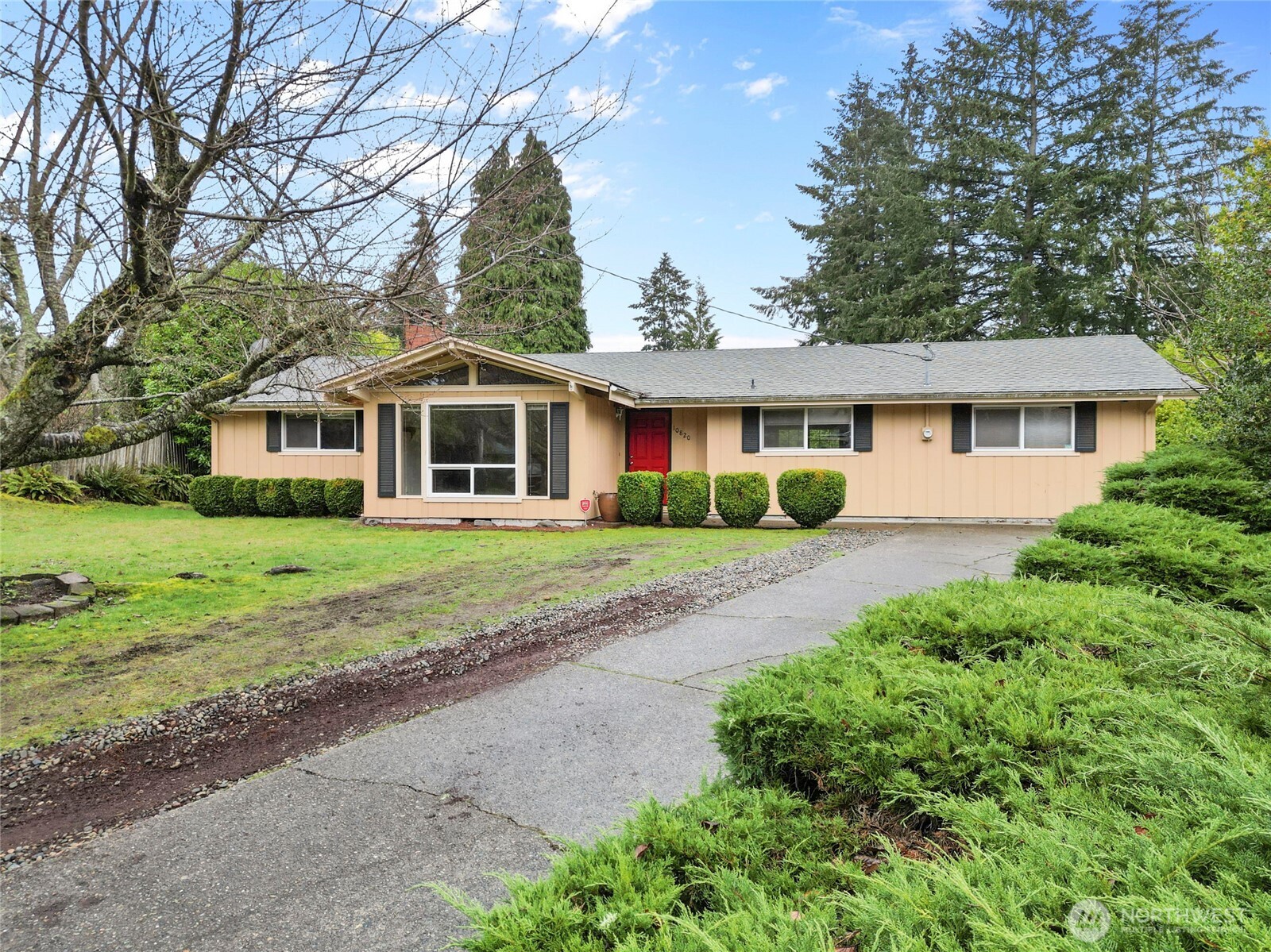 Tacoma, Washington, 98498, United States, 4 Bedrooms Bedrooms, ,3 BathroomsBathrooms,Residential,For Sale,1951496
